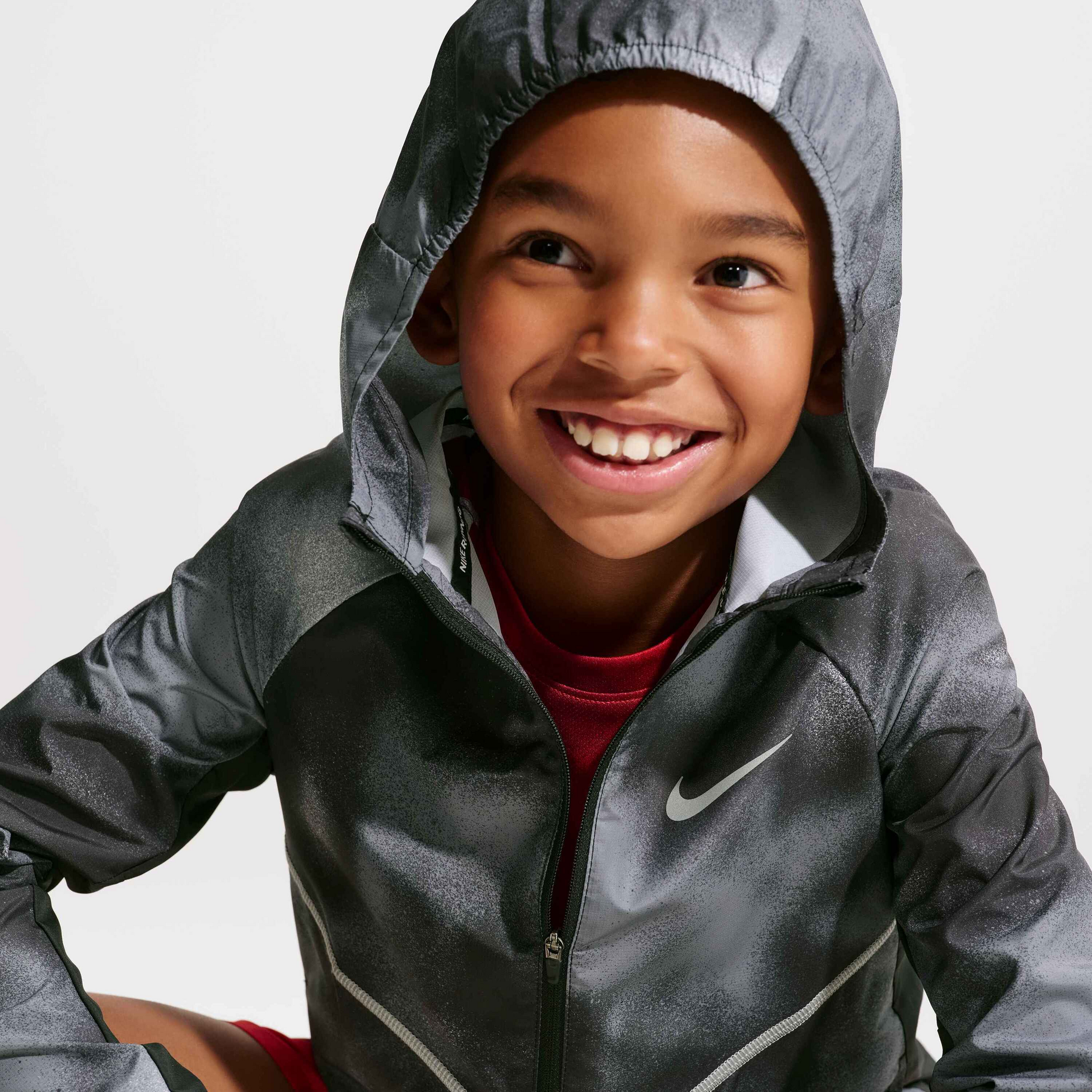 NIKE, Older Kids' Uv + Repel Jacket Miler