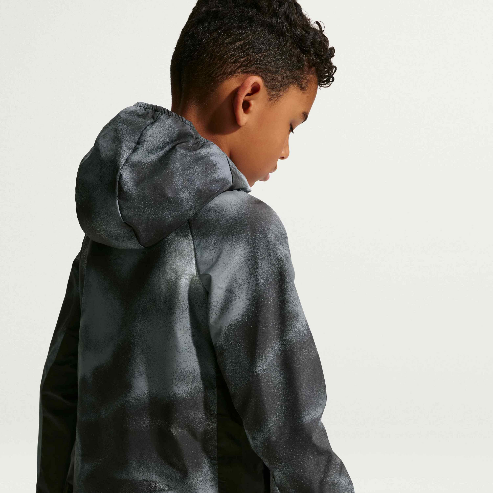 NIKE, Older Kids' Uv + Repel Jacket Miler