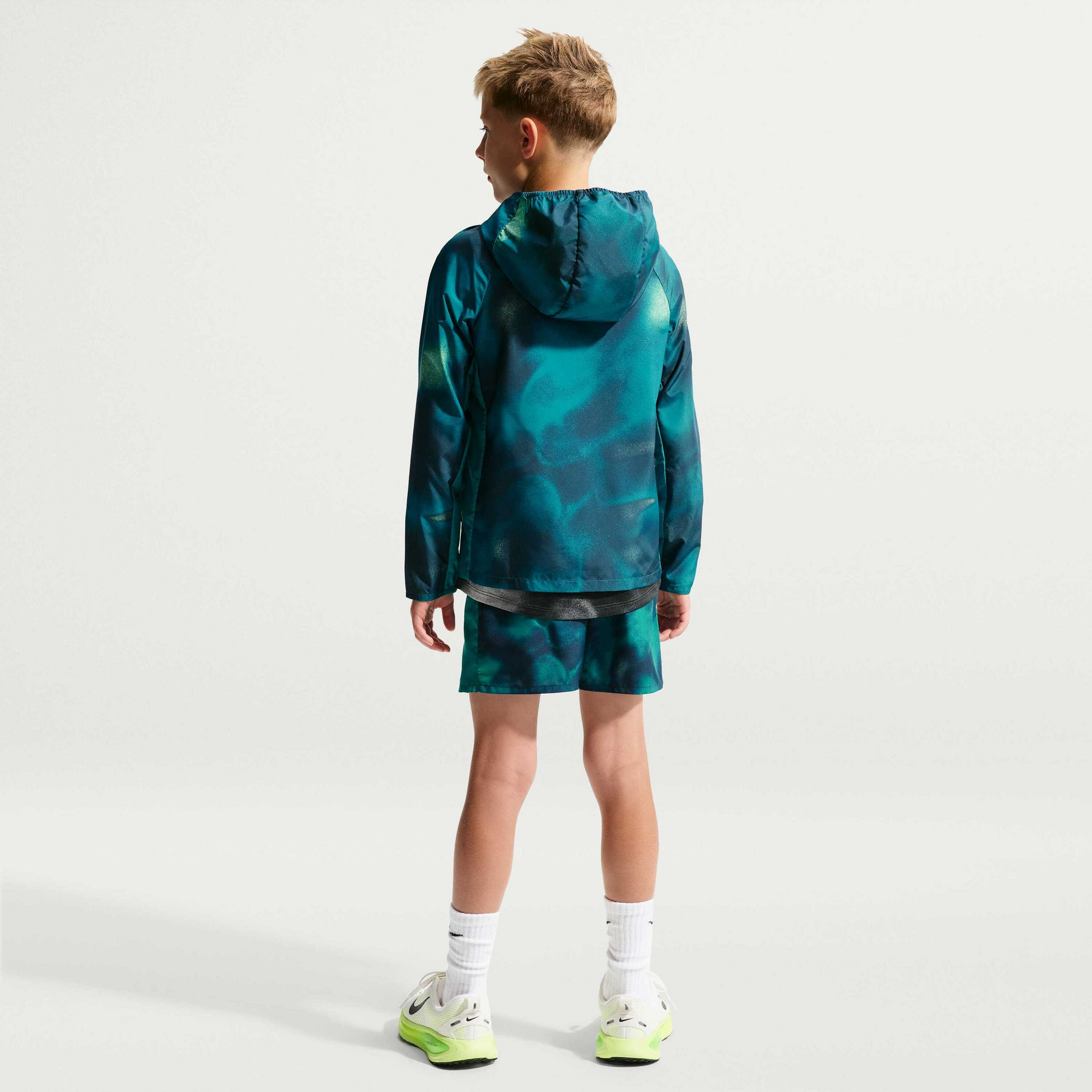 NIKE, Older Kids' Uv + Repel Jacket Miler