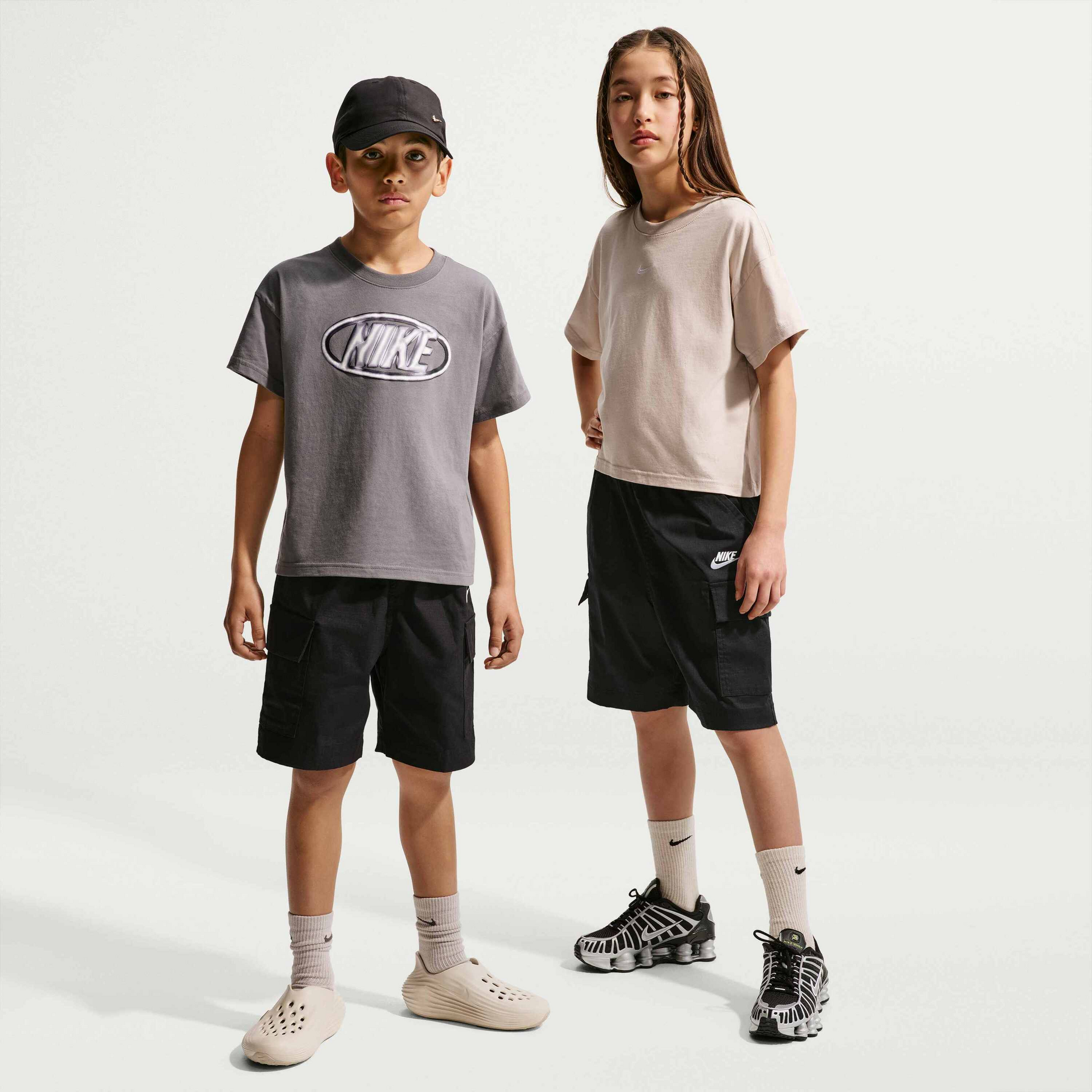 NIKE, Older Kids' Woven Cargo Shorts Sportswear Club