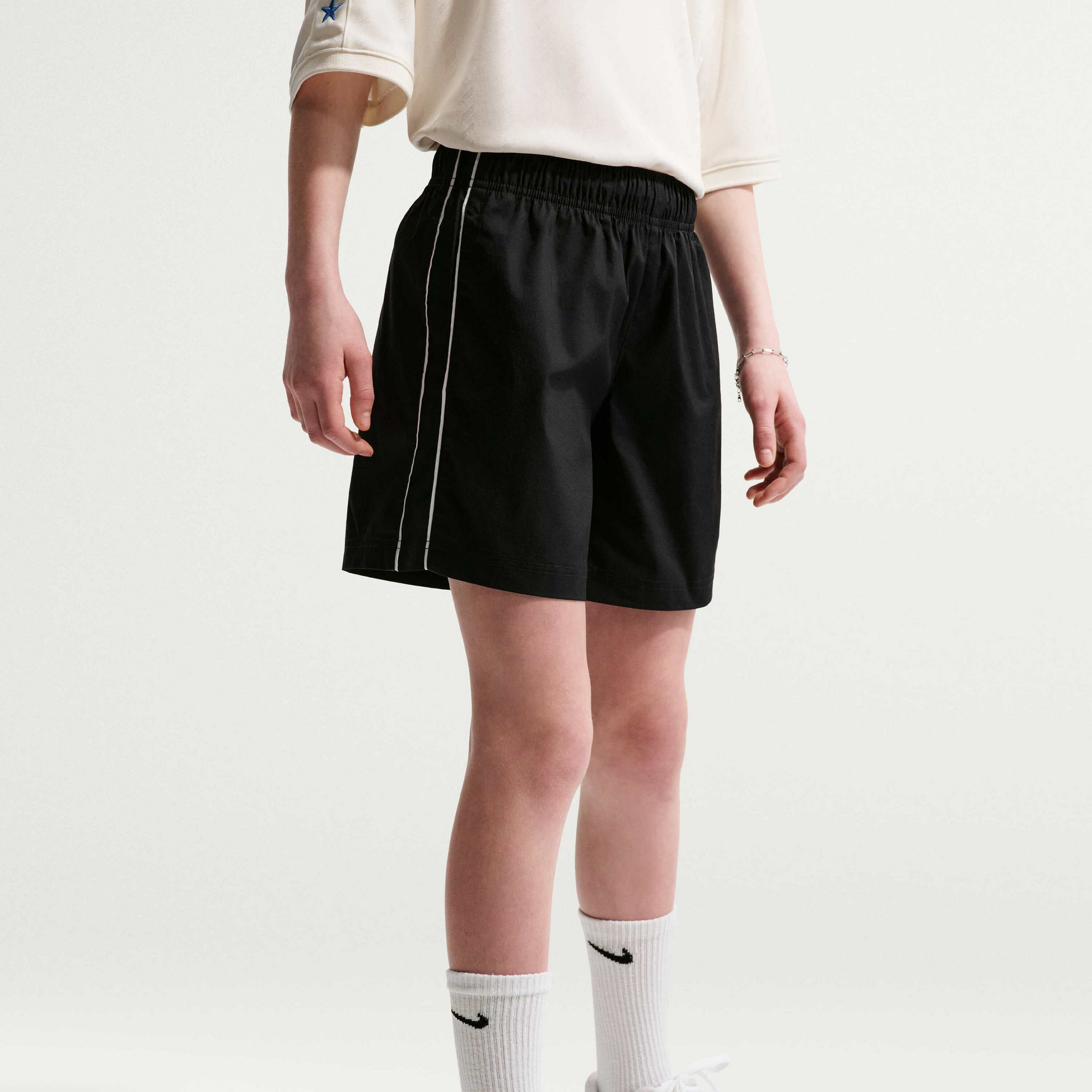 NIKE, Older Kids' Woven Shorts Sportswear