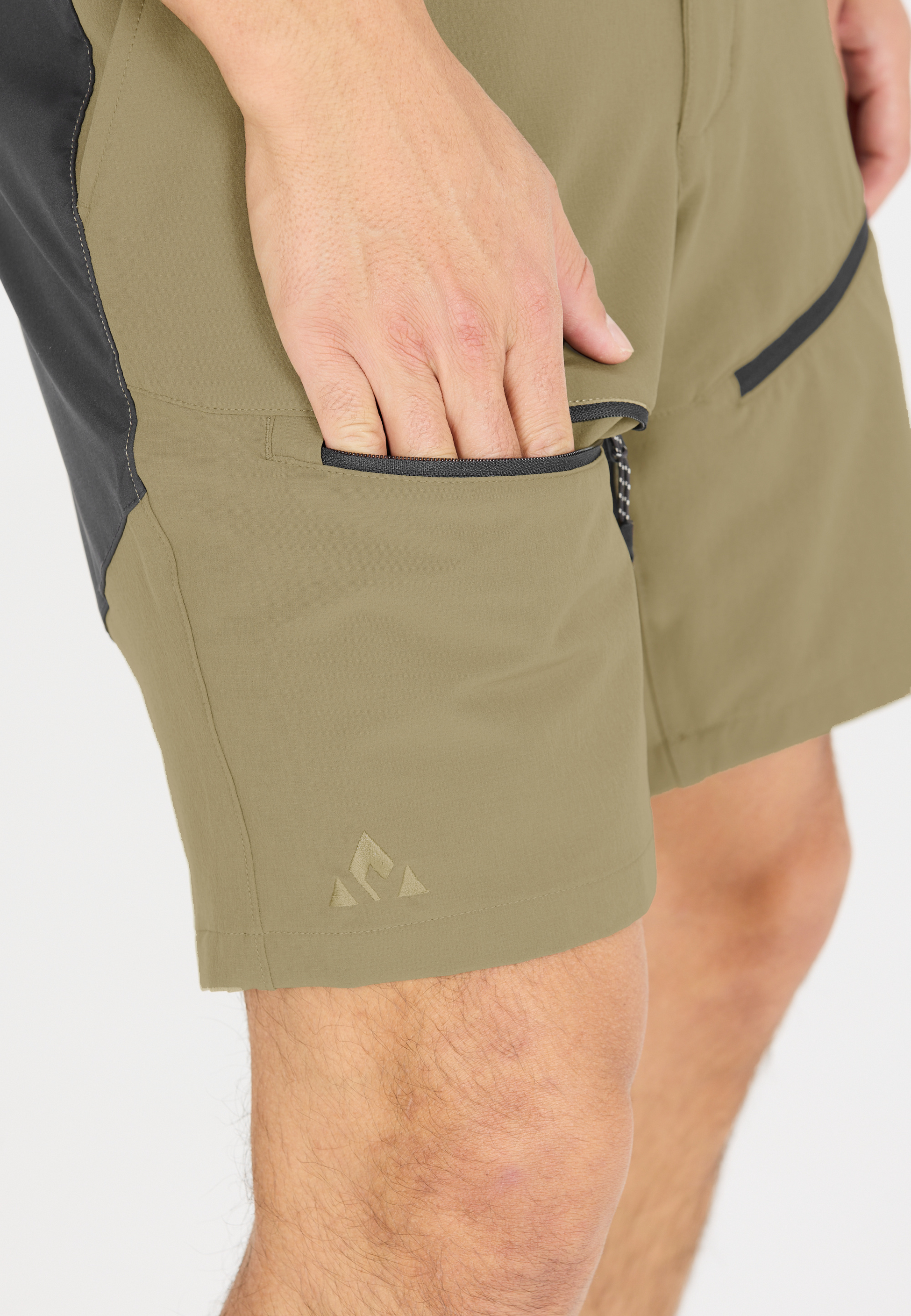 WHISTLER, Outdoor Shorts