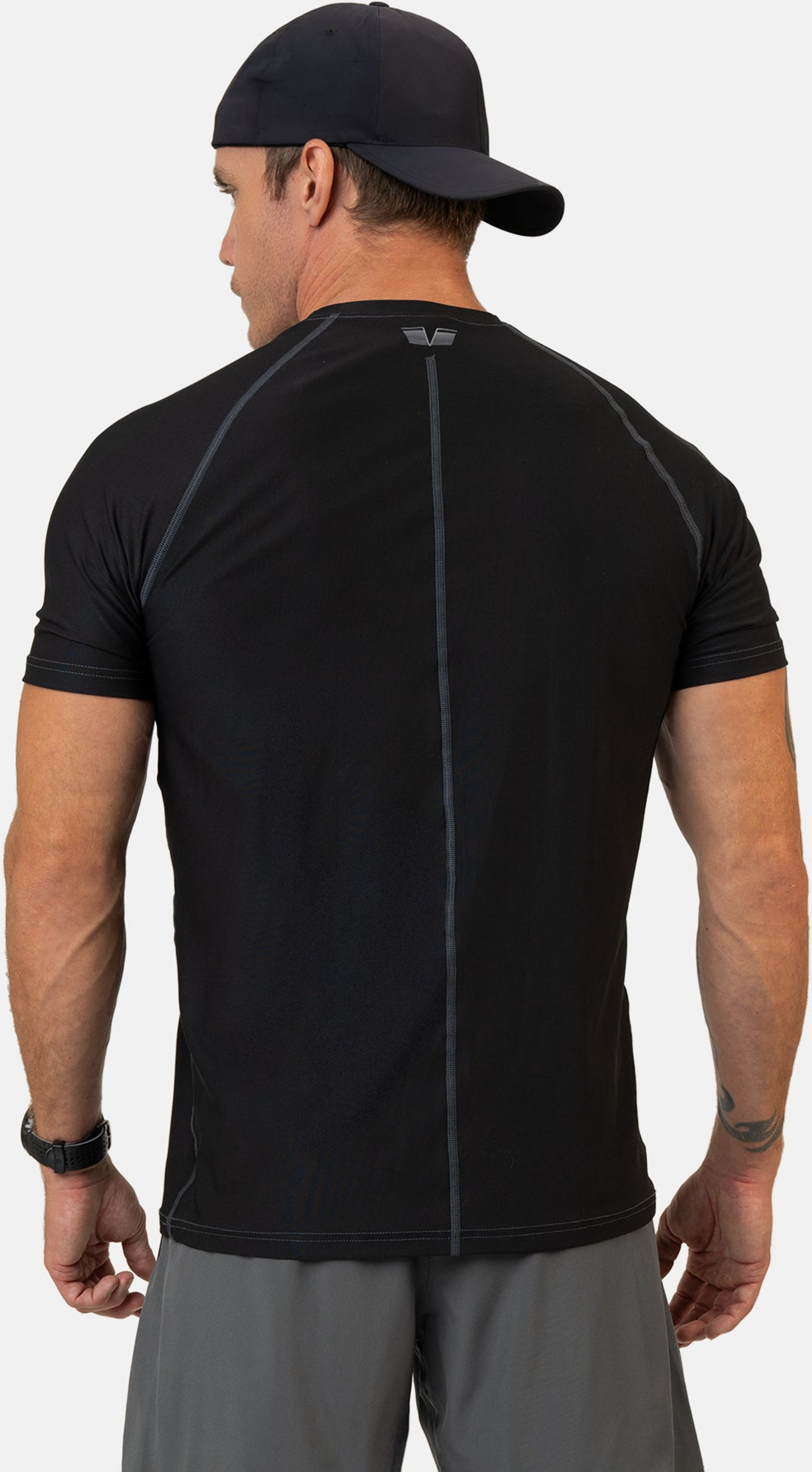 GAVELO, Performance Greyline Rashguard T-shirt