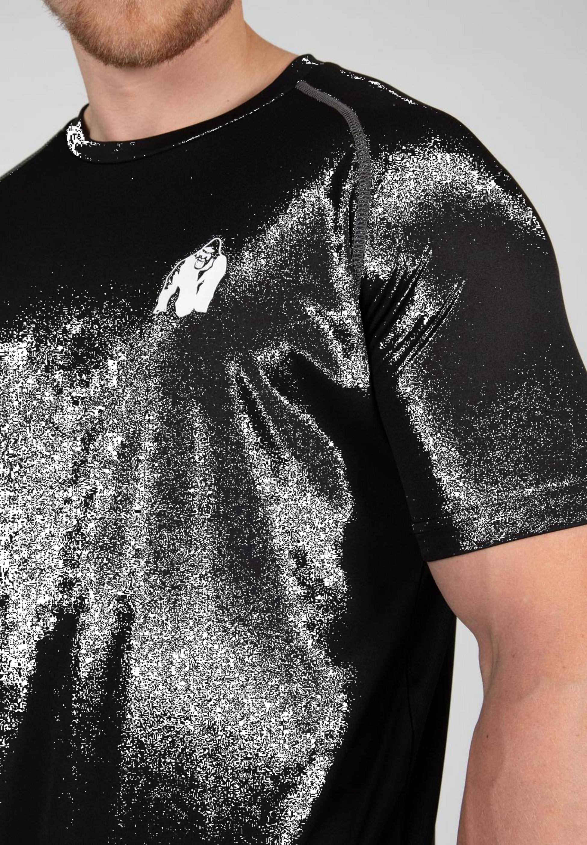 GORILLA WEAR, Performance T-shirt