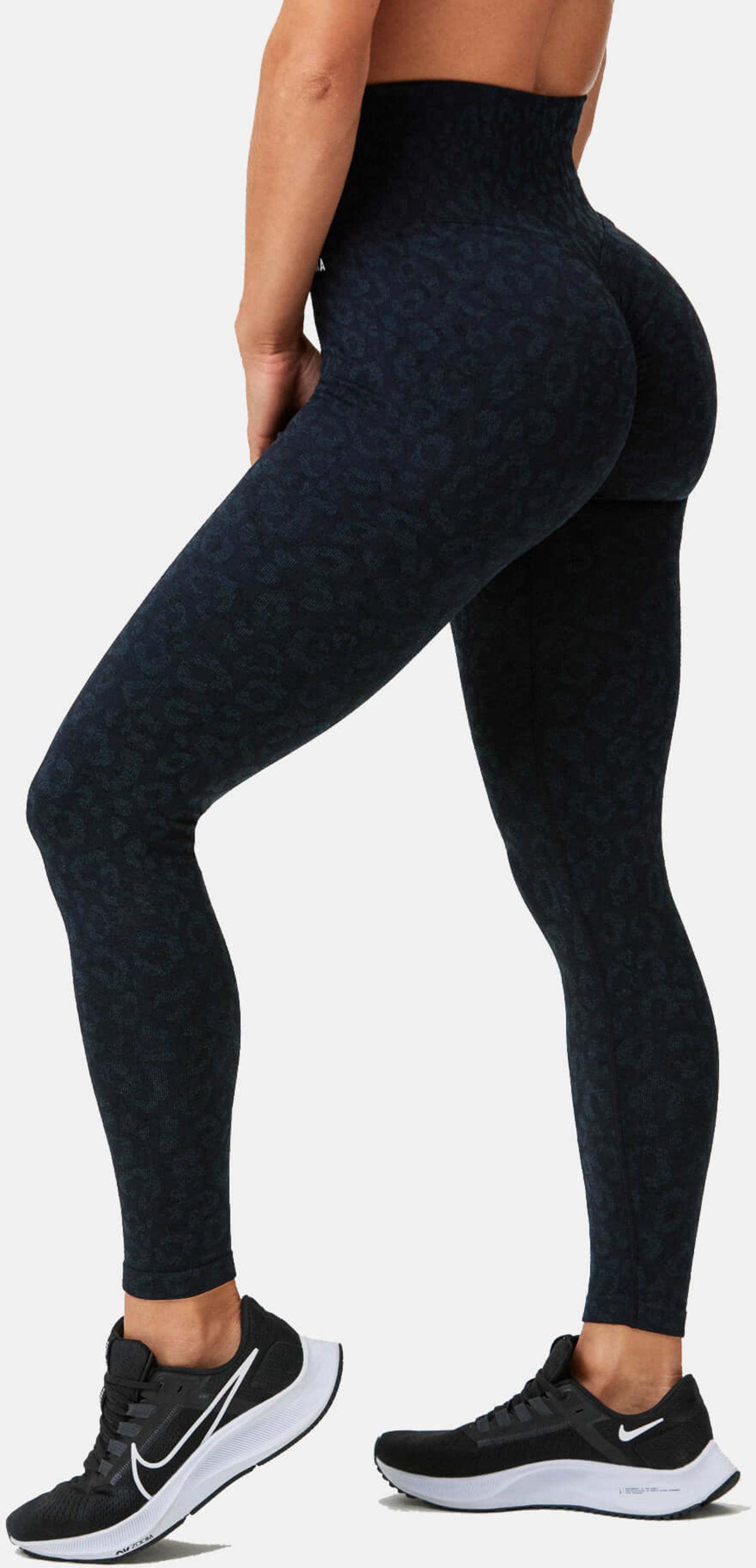 ALERA, Primal Leo Scrunch Tights