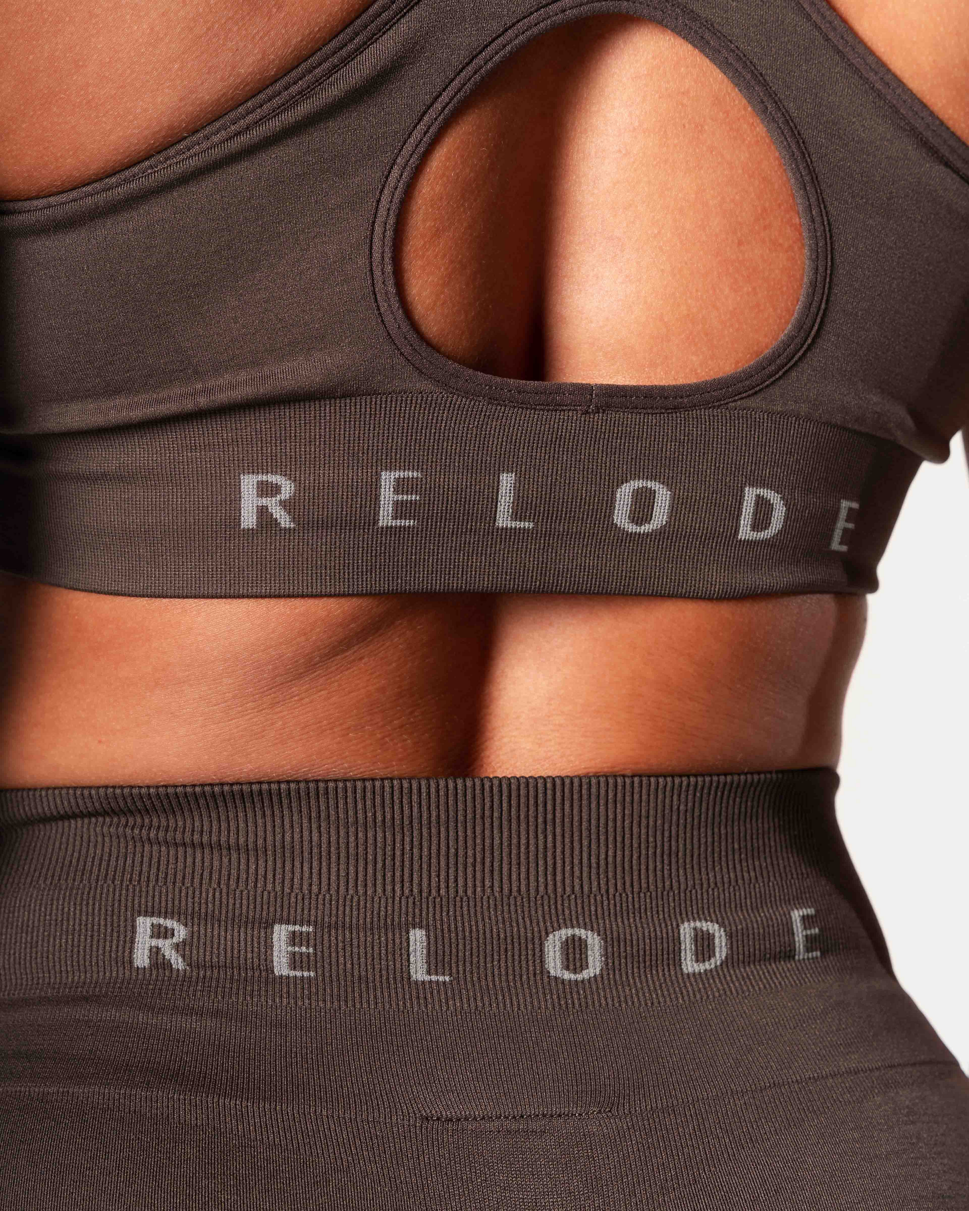 RELODE, Prime Scrunch Top - Brun