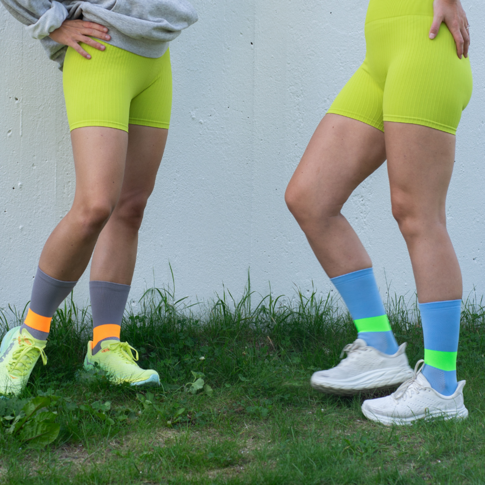 SAVVYDAYS, Reach Functional Crew Socks