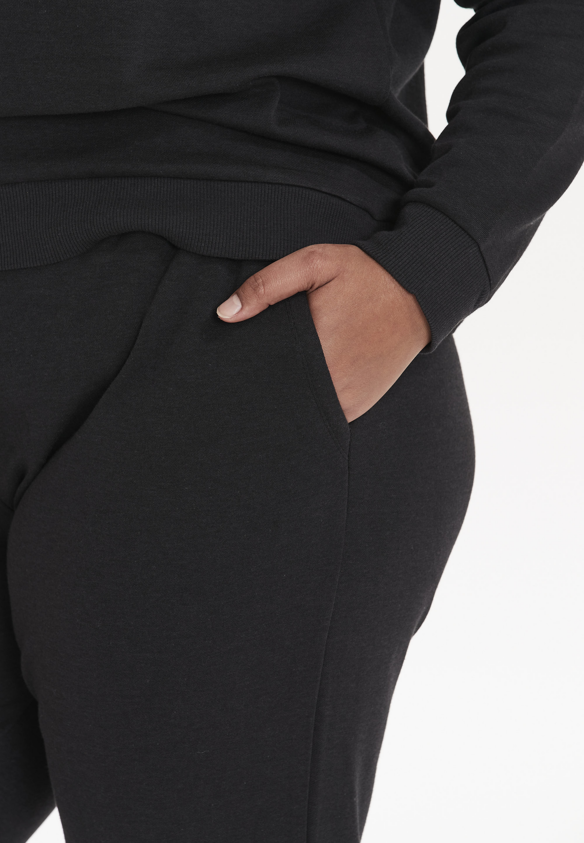 Q SPORTSWEAR, Reilily Training Pants