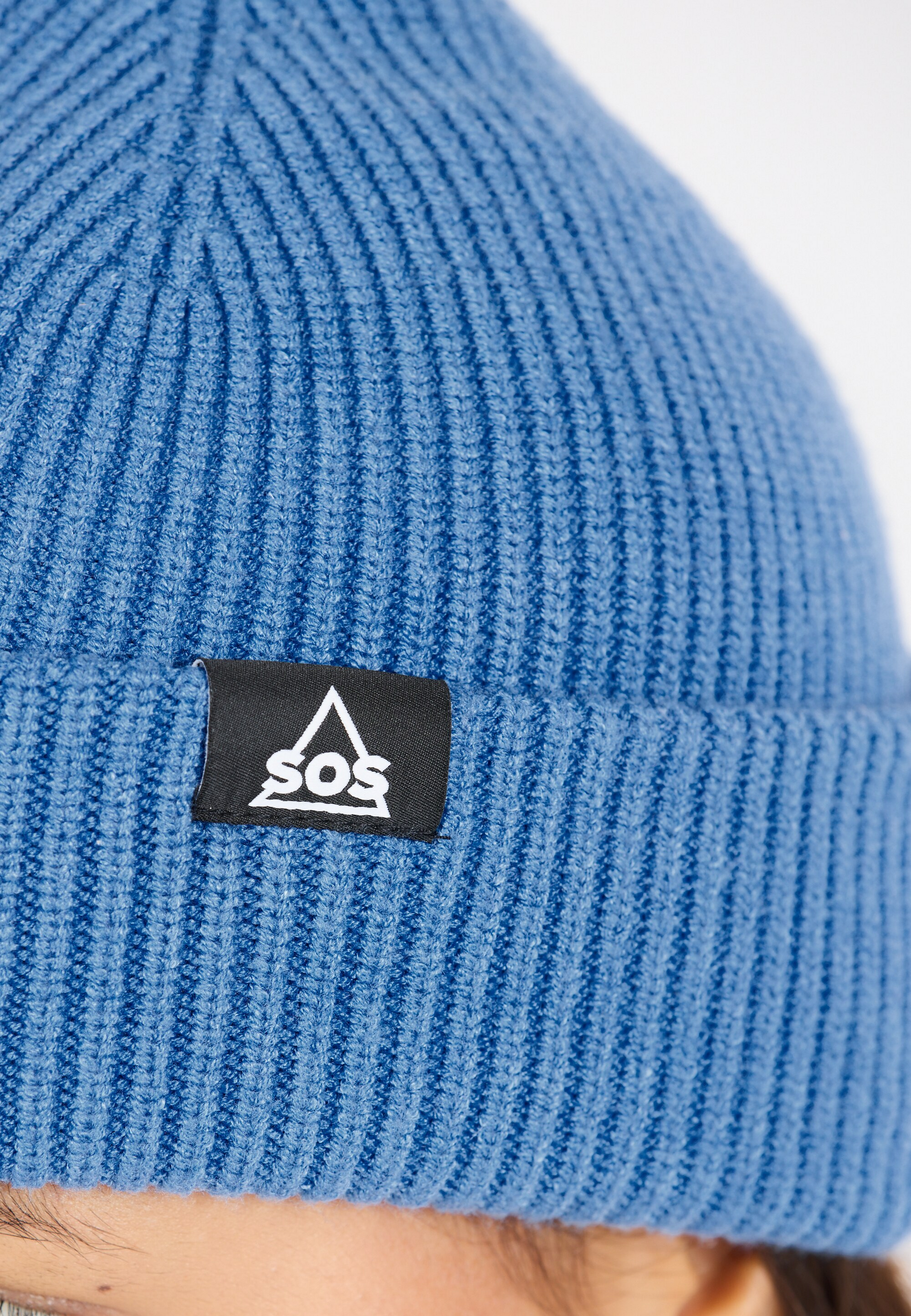 SOS, Rogla Beanie