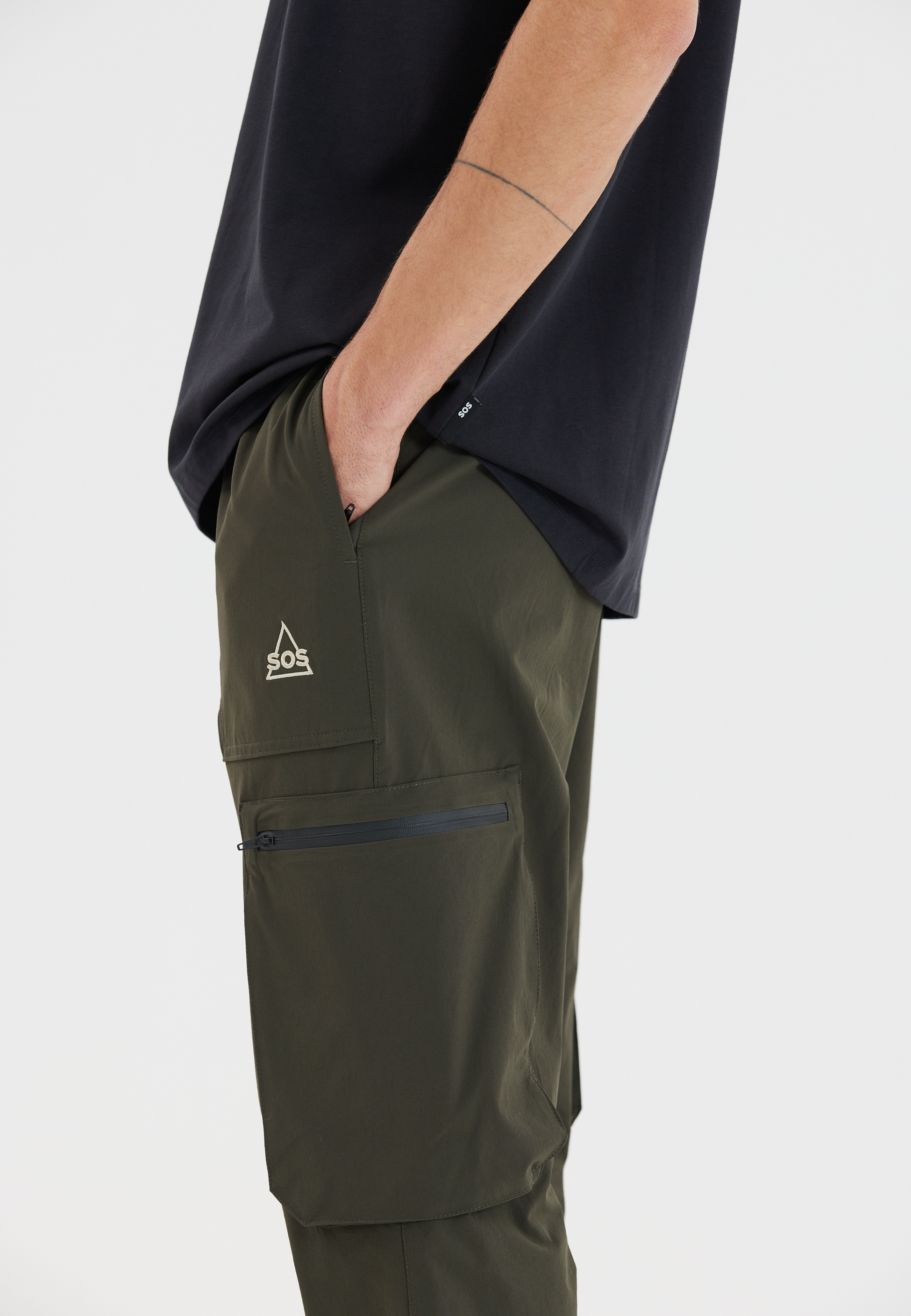 SOS, Salonga M Trousers