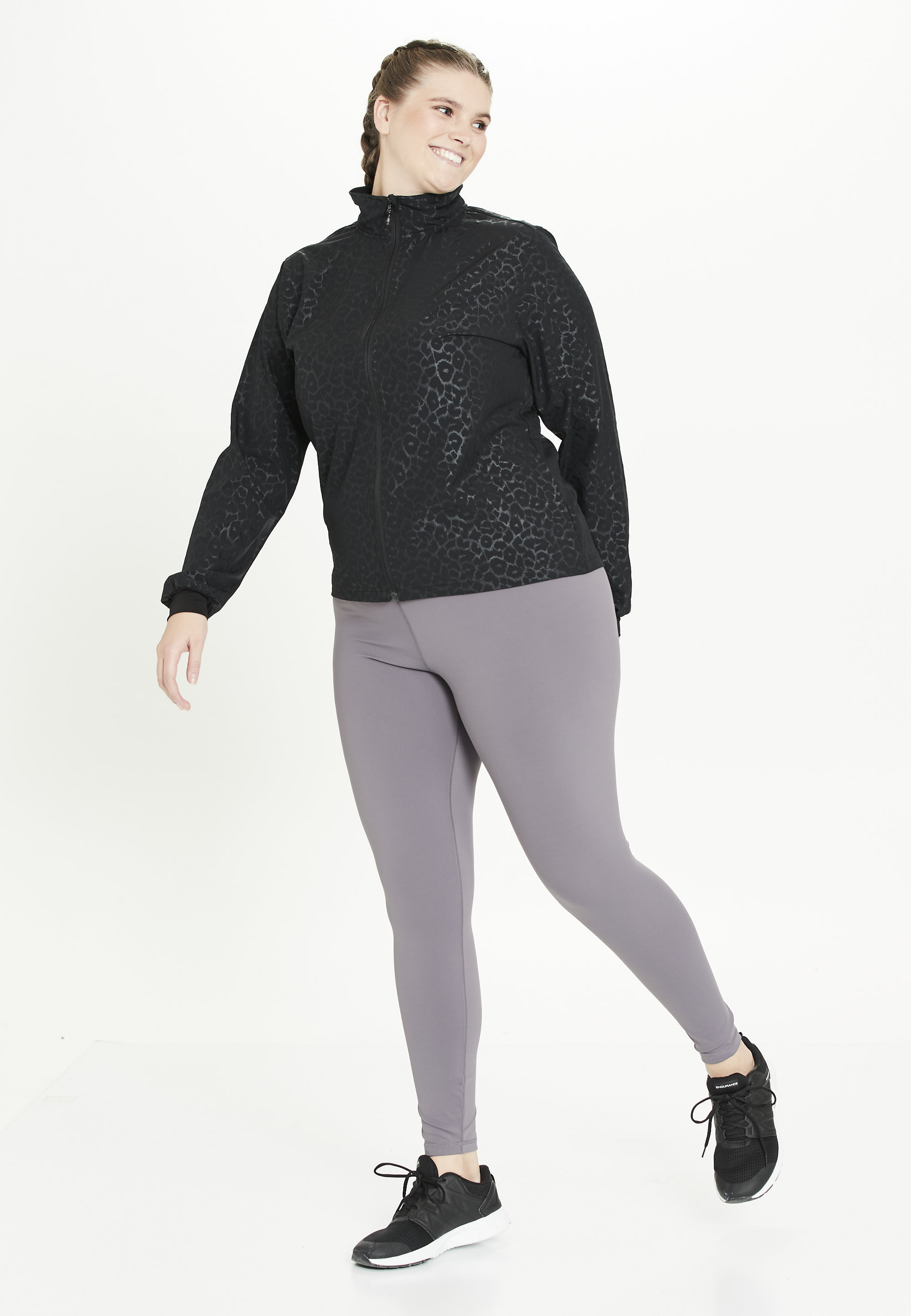 Q SPORTSWEAR, Saulina Running Jacket