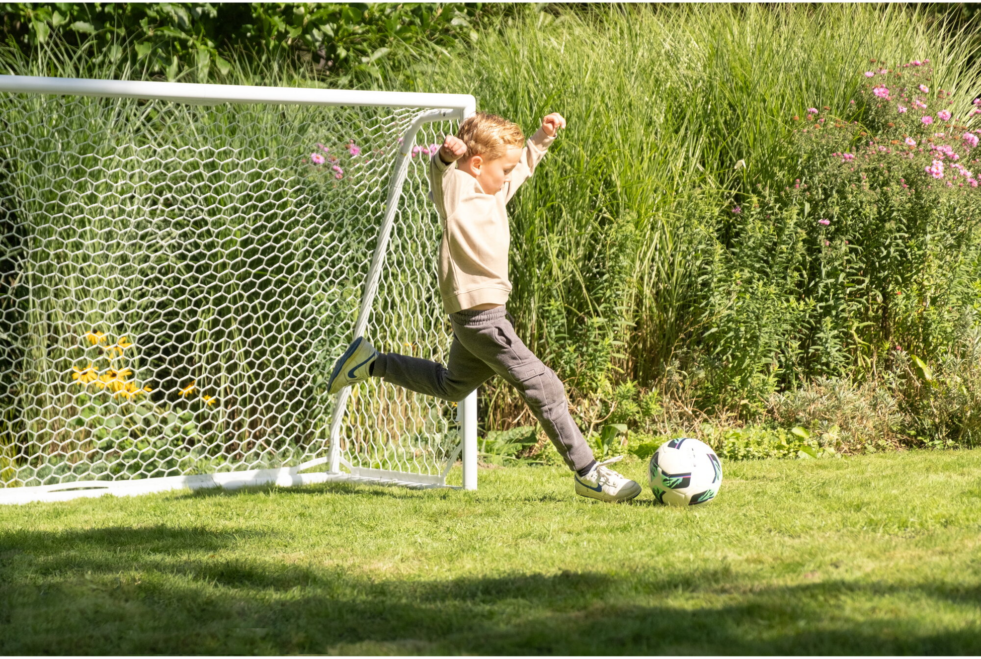 EXIT, Scala Fotbollsm&aring;l Av Aluminium 180x120cm - Vit