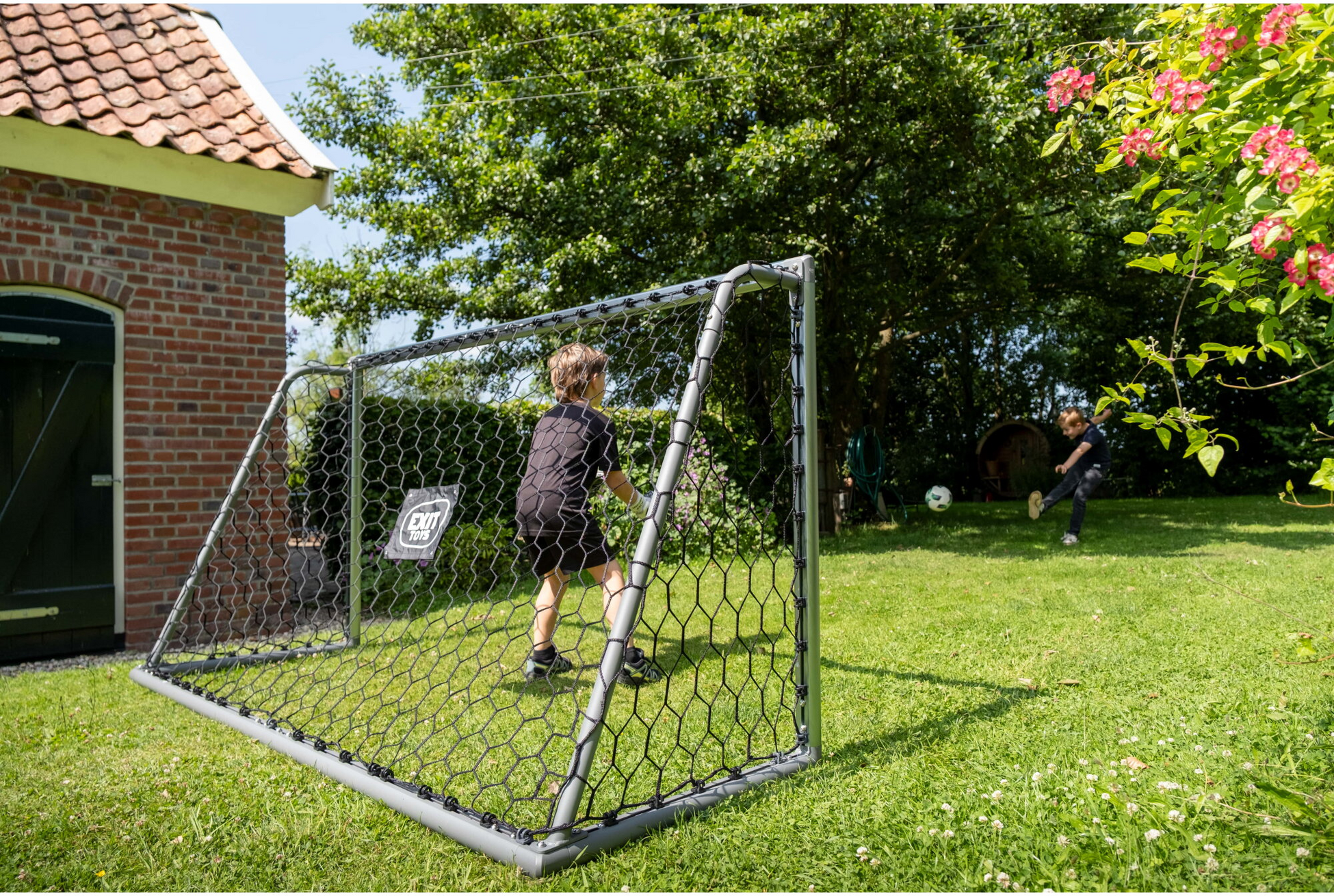 EXIT, Scala Fotbollsm&aring;l Av Aluminium 220x120cm &ndash; Matt Silver