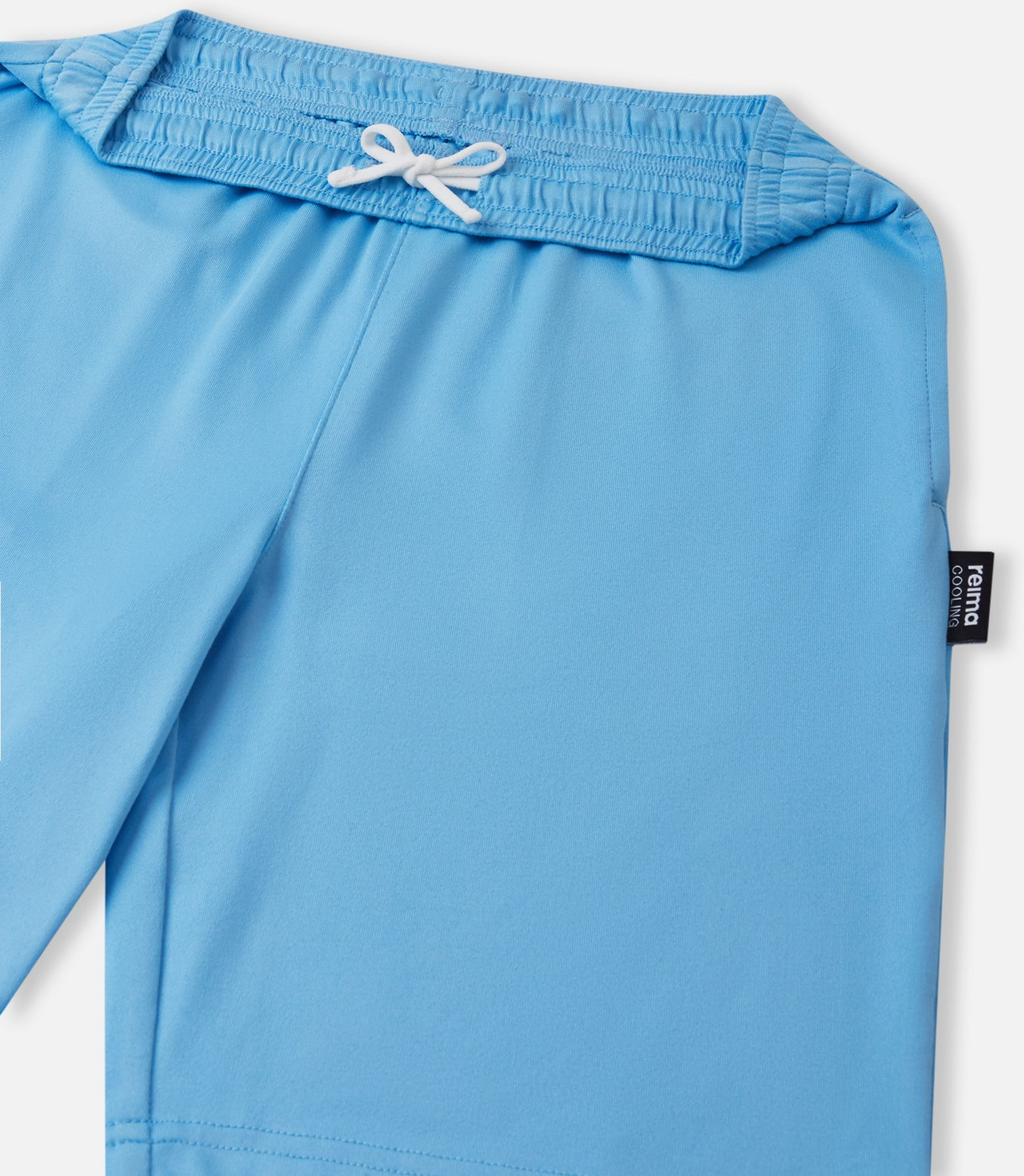 REIMA, Shorts Ilmassa