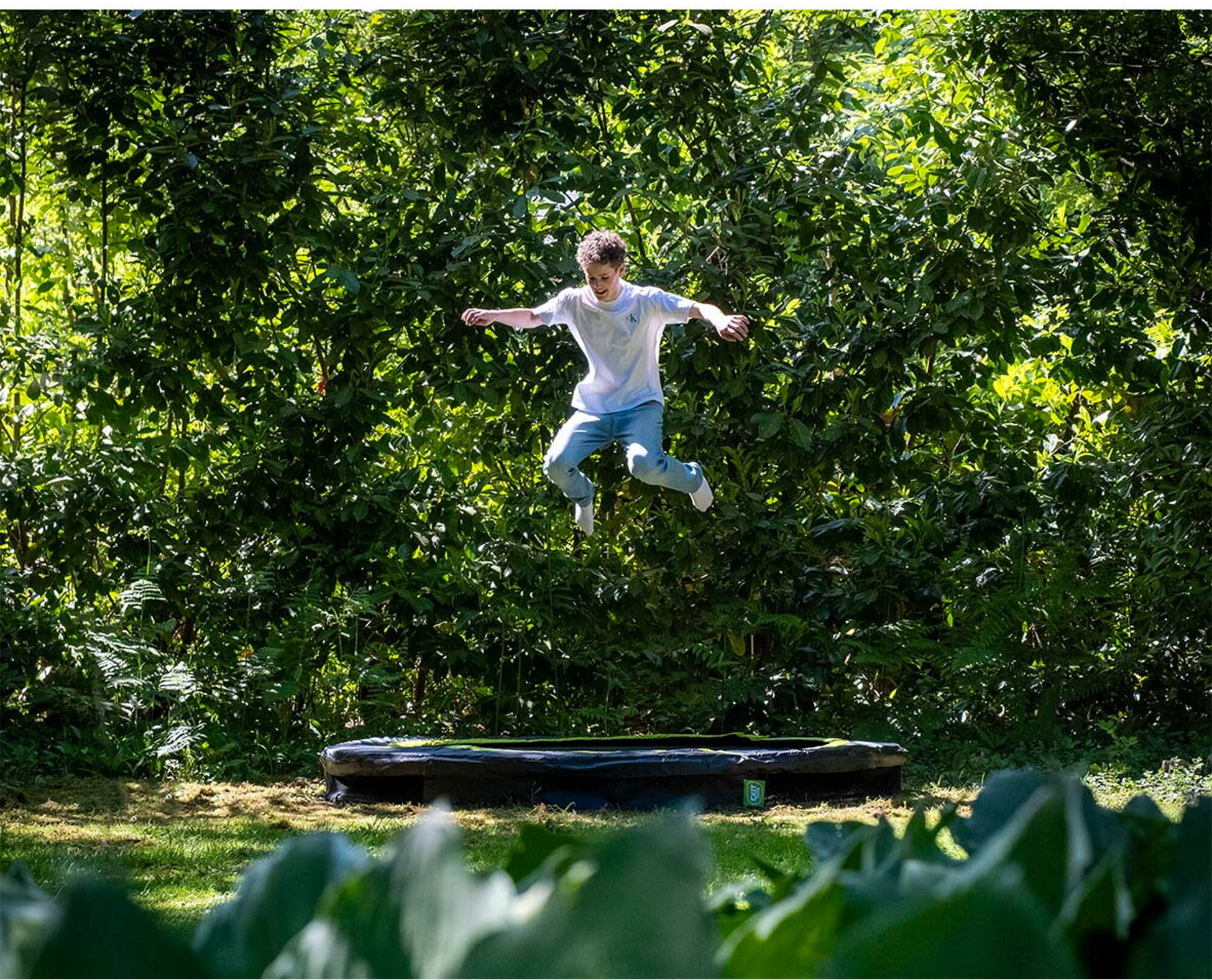 EXIT, Silhouette Nedgr&auml;vd Sport-studsmatta &Oslash;244cm - Svart