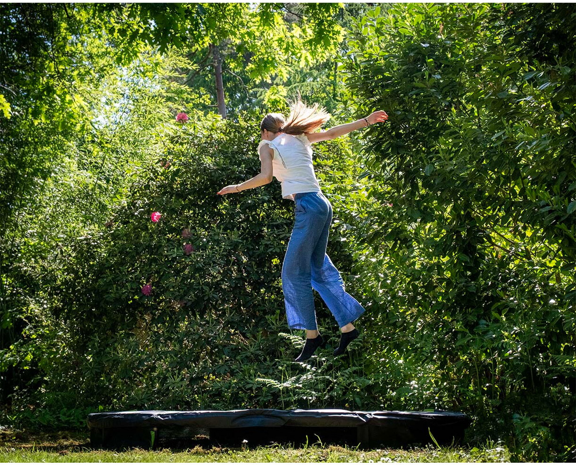 EXIT, Silhouette Nedgr&auml;vd Sport-studsmatta &Oslash;244cm - Svart