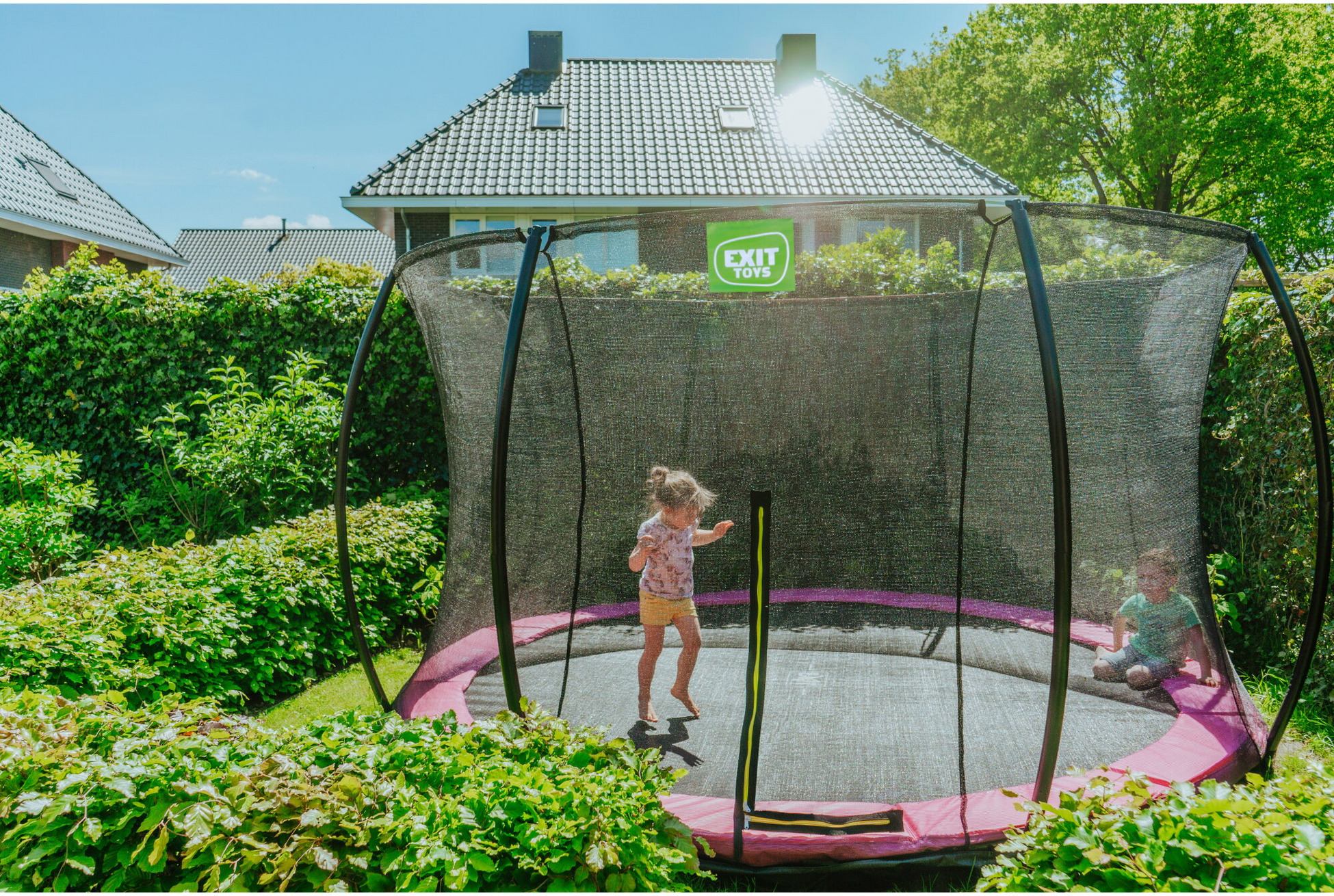 EXIT, Silhouette Nedgr&auml;vd Studsmatta &Oslash;366cm Med Skyddsn&auml;t - Rosa