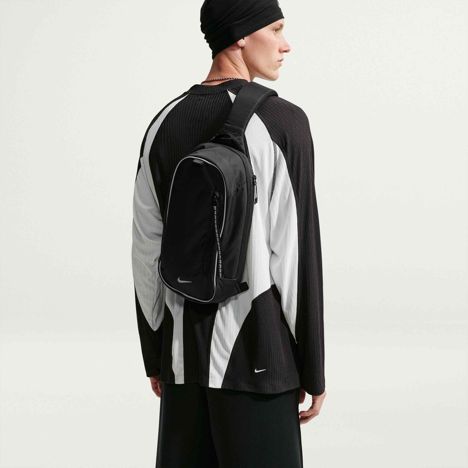 NIKE, Sling Bag (8l) Commute