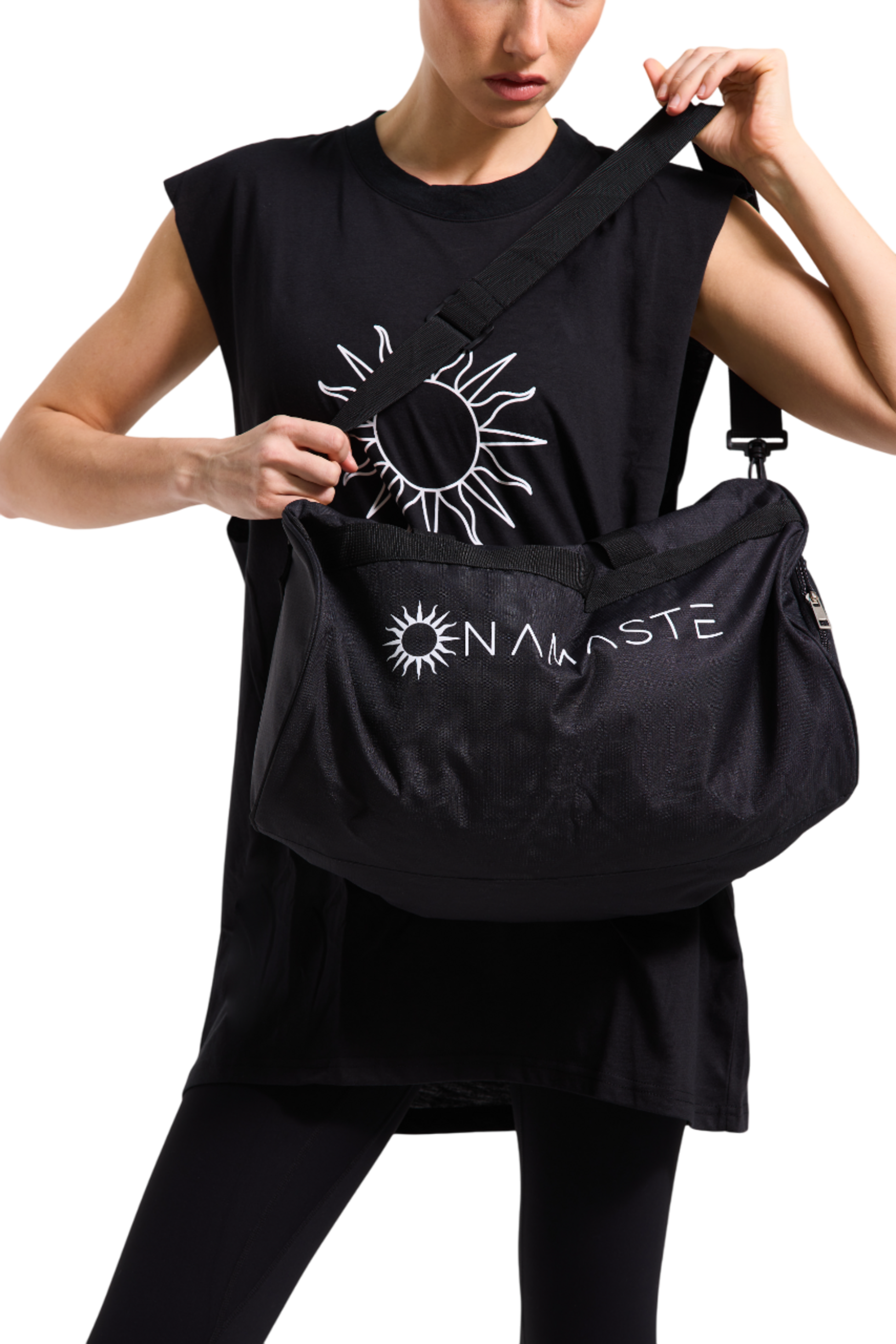 ONAMASTE, Sportväska