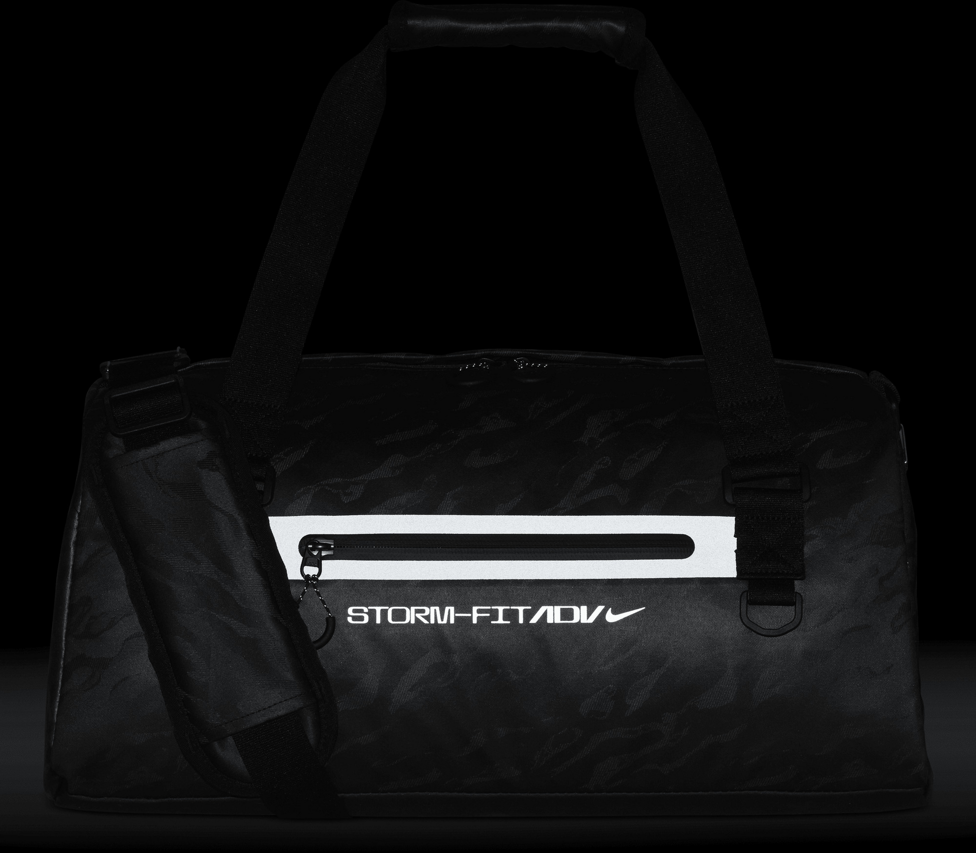 NIKE, Storm-fit Adv Duffle Bag (38l) Pro