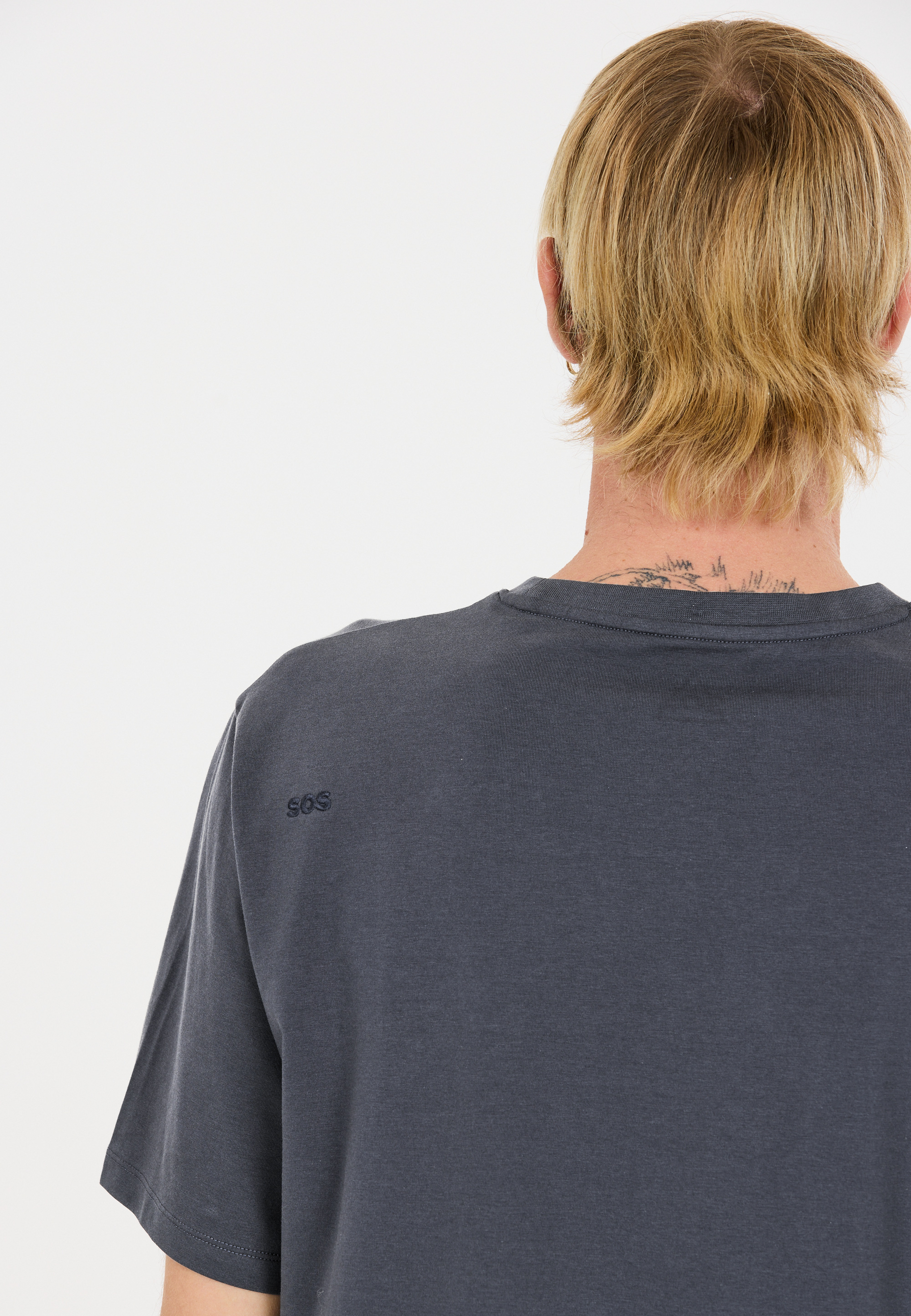 SOS, T-shirt