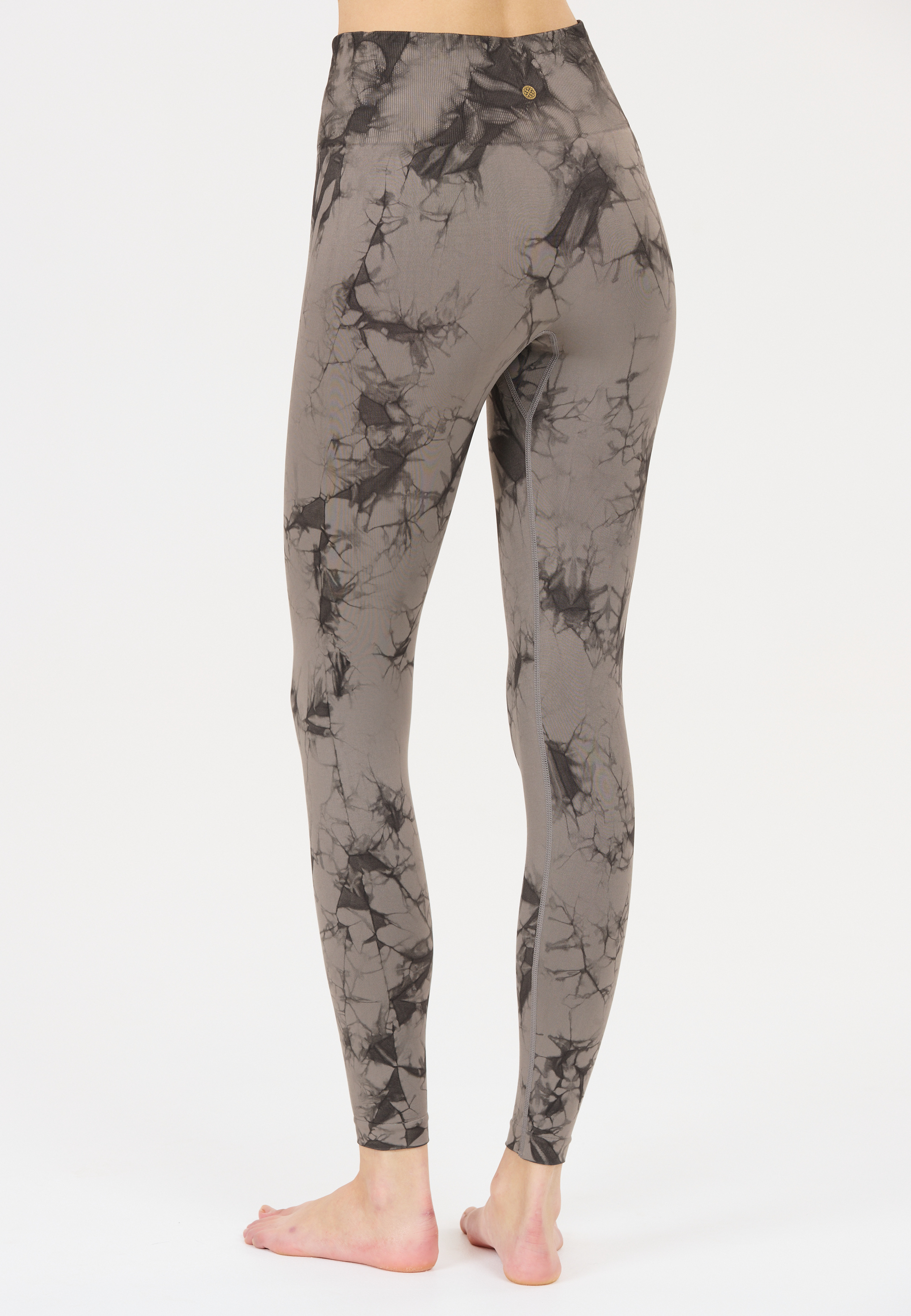 ATHLECIA, Theresa Tight