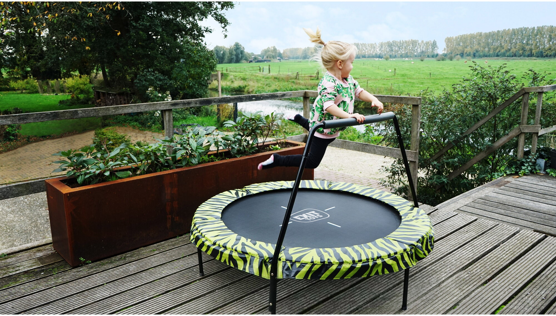 EXIT, Tiggy Junior Studsmatta Med Stång Ø140cm - Svart/grön