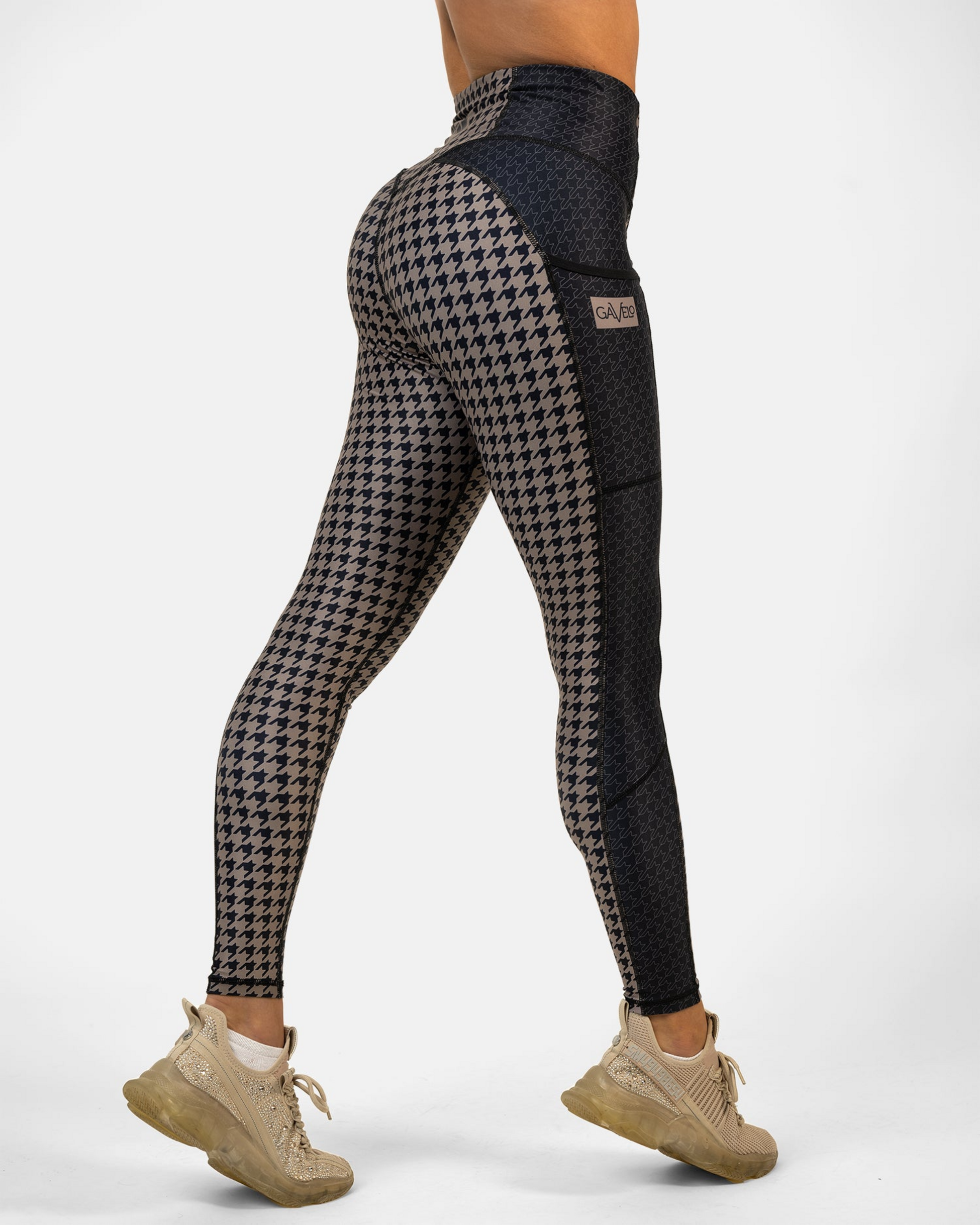 GAVELO, Timeless Elegance Champagne Leggings