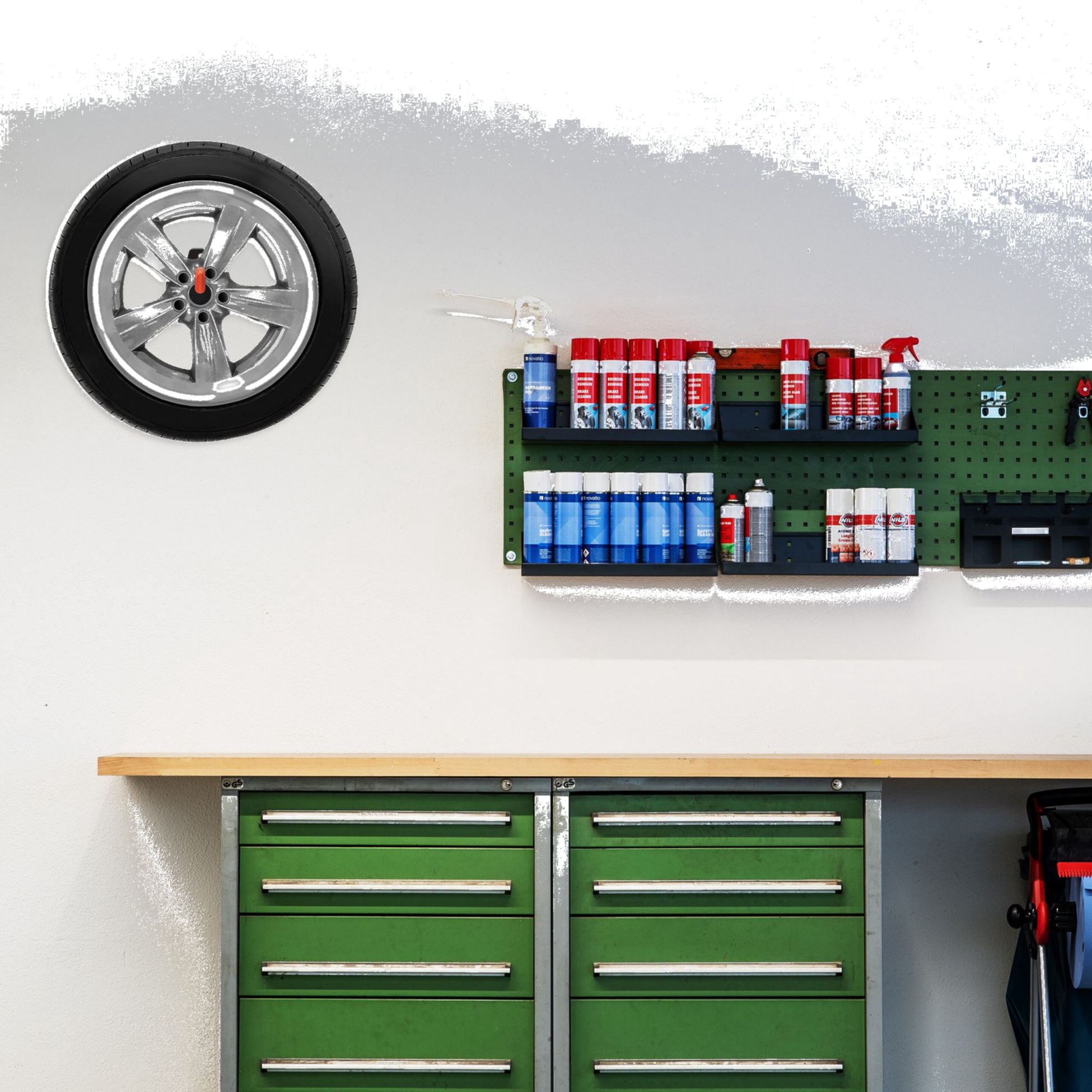 B2X, Tire Holder For Wall Mounting In A Set Of 4
