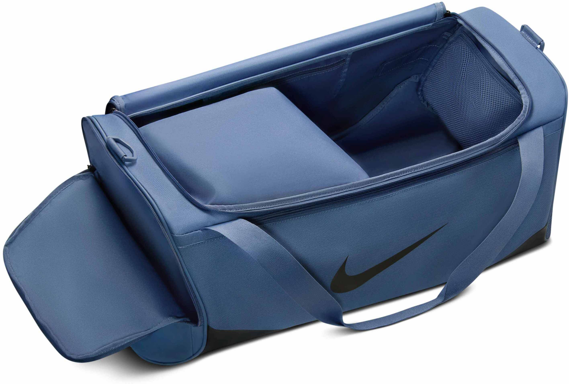 NIKE, Training Duffel Bag (medium, 60l) Brasilia