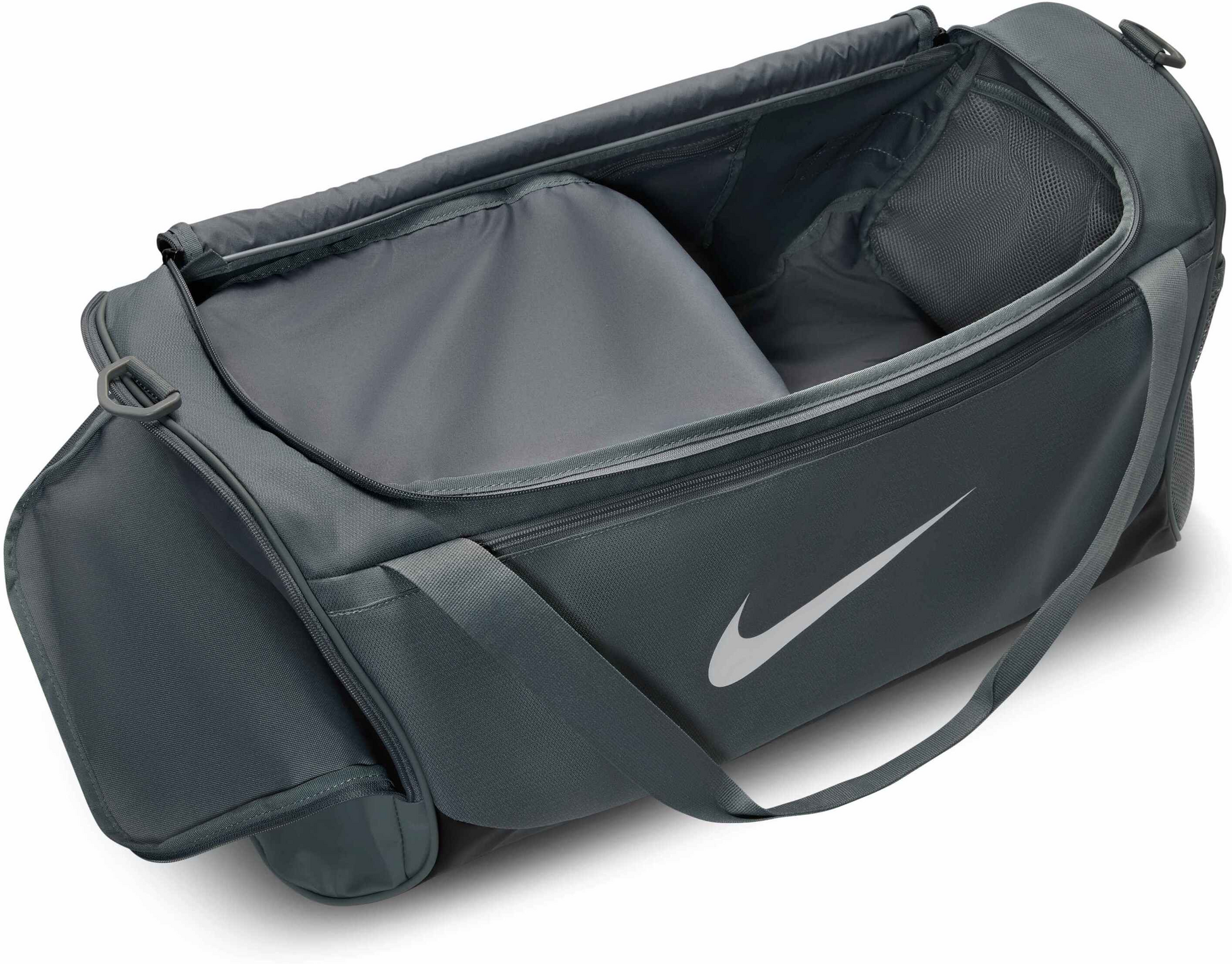 NIKE, Training Duffel Bag (medium, 60l) Brasilia