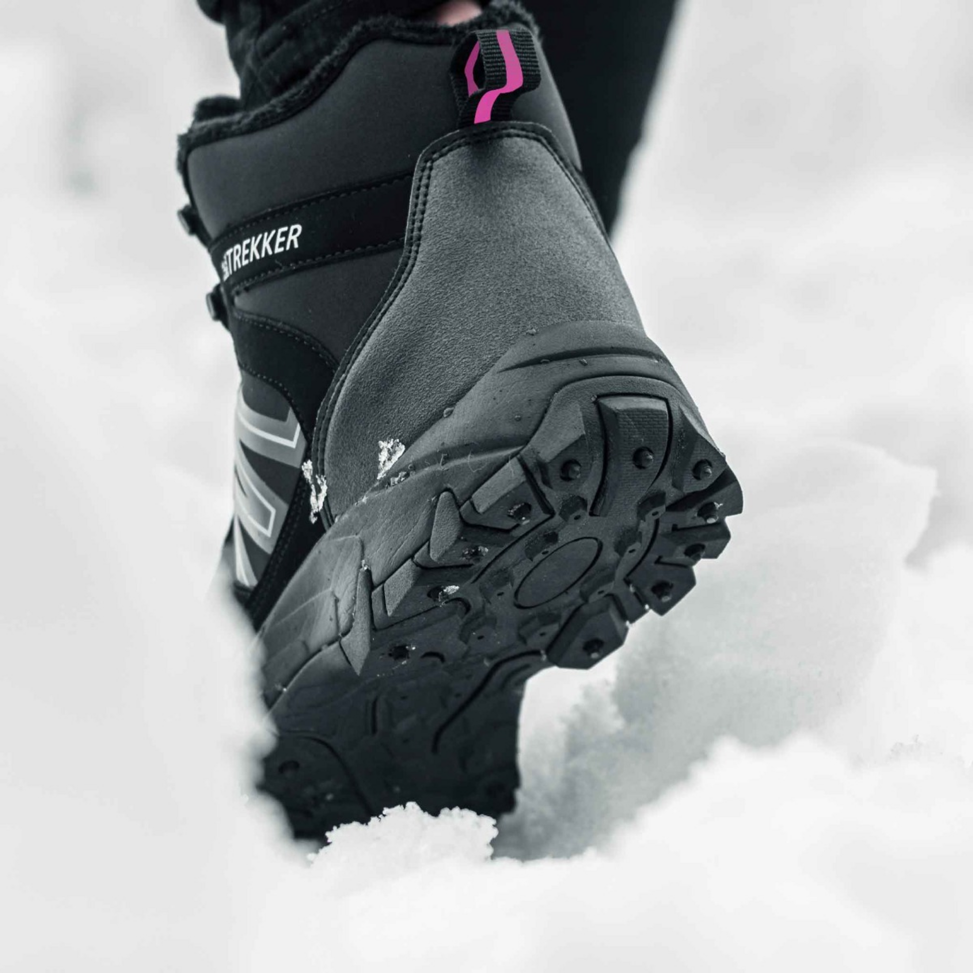 TREKKER, Trekker Studded Shoes
