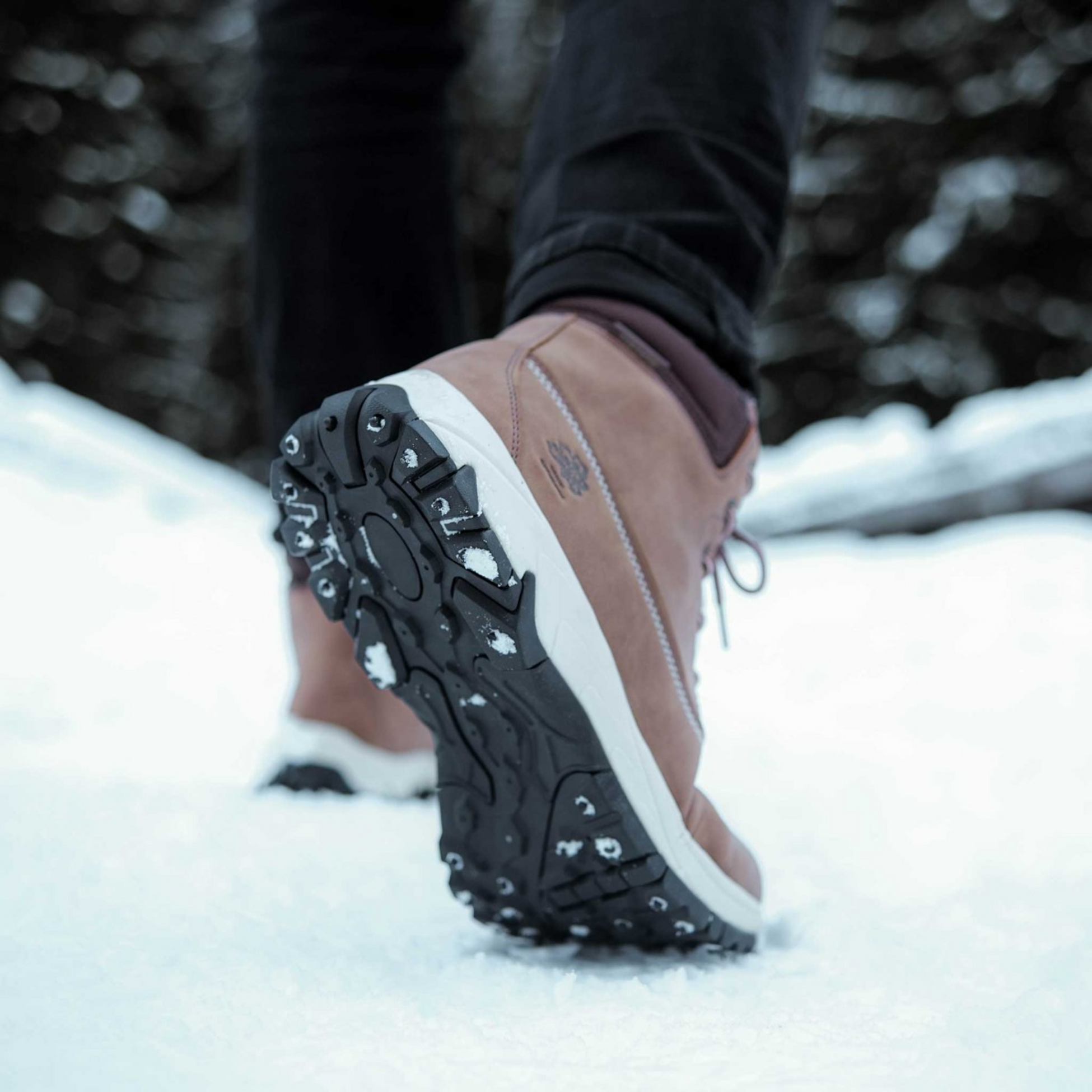 TREKKER, Trekker Studded Shoes