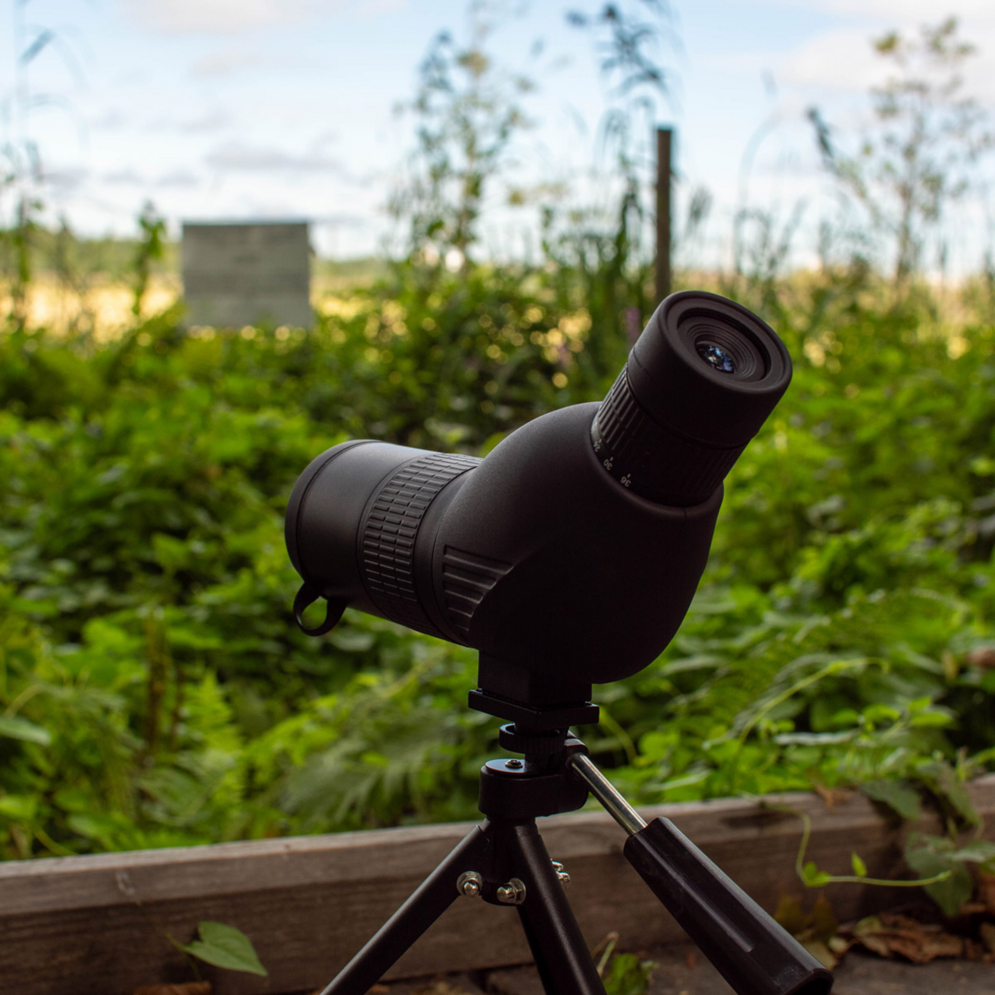 TREKKER, Trekker Telescope T25