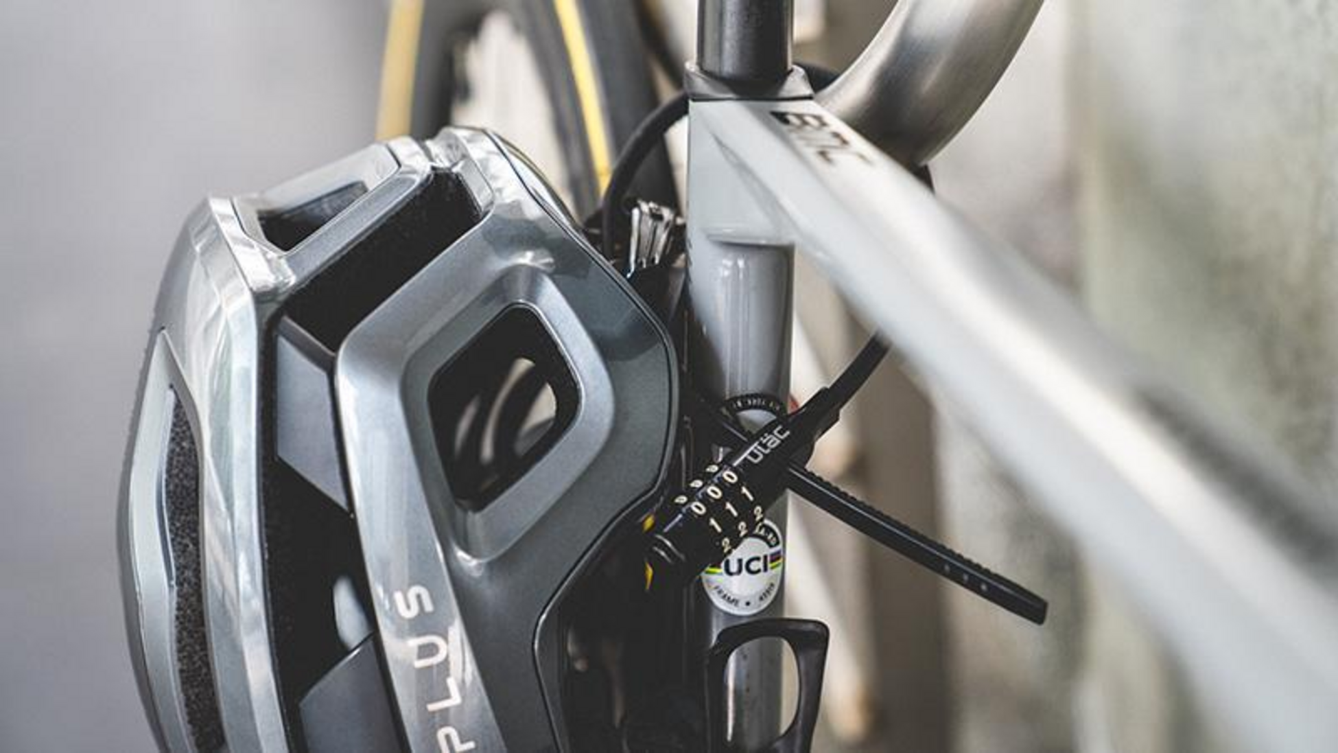 ULÄC, Uläc Air Just Combo