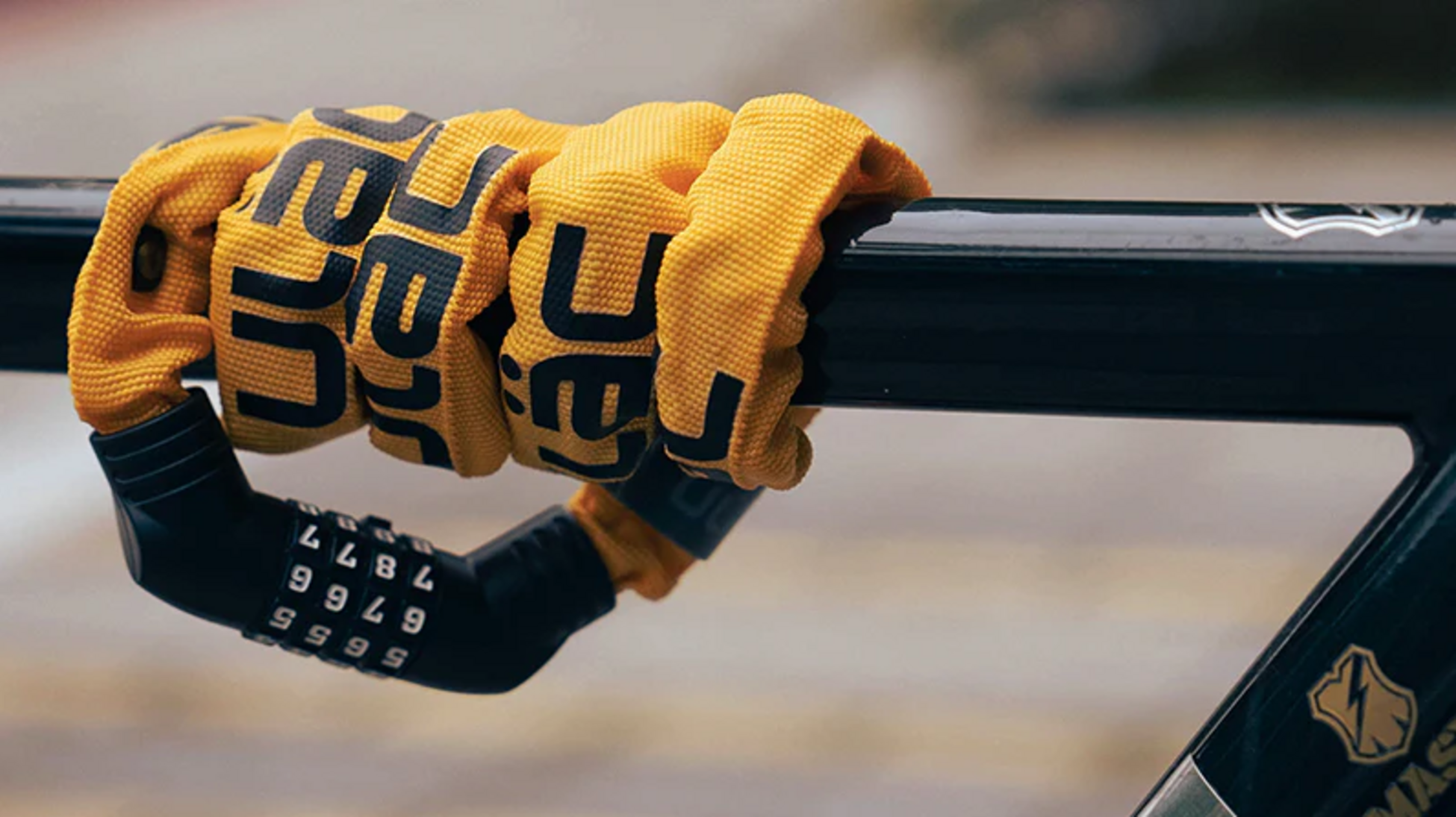 ULÄC, Uläc Street Fighter Bumblebee Kedjelås Med Kod