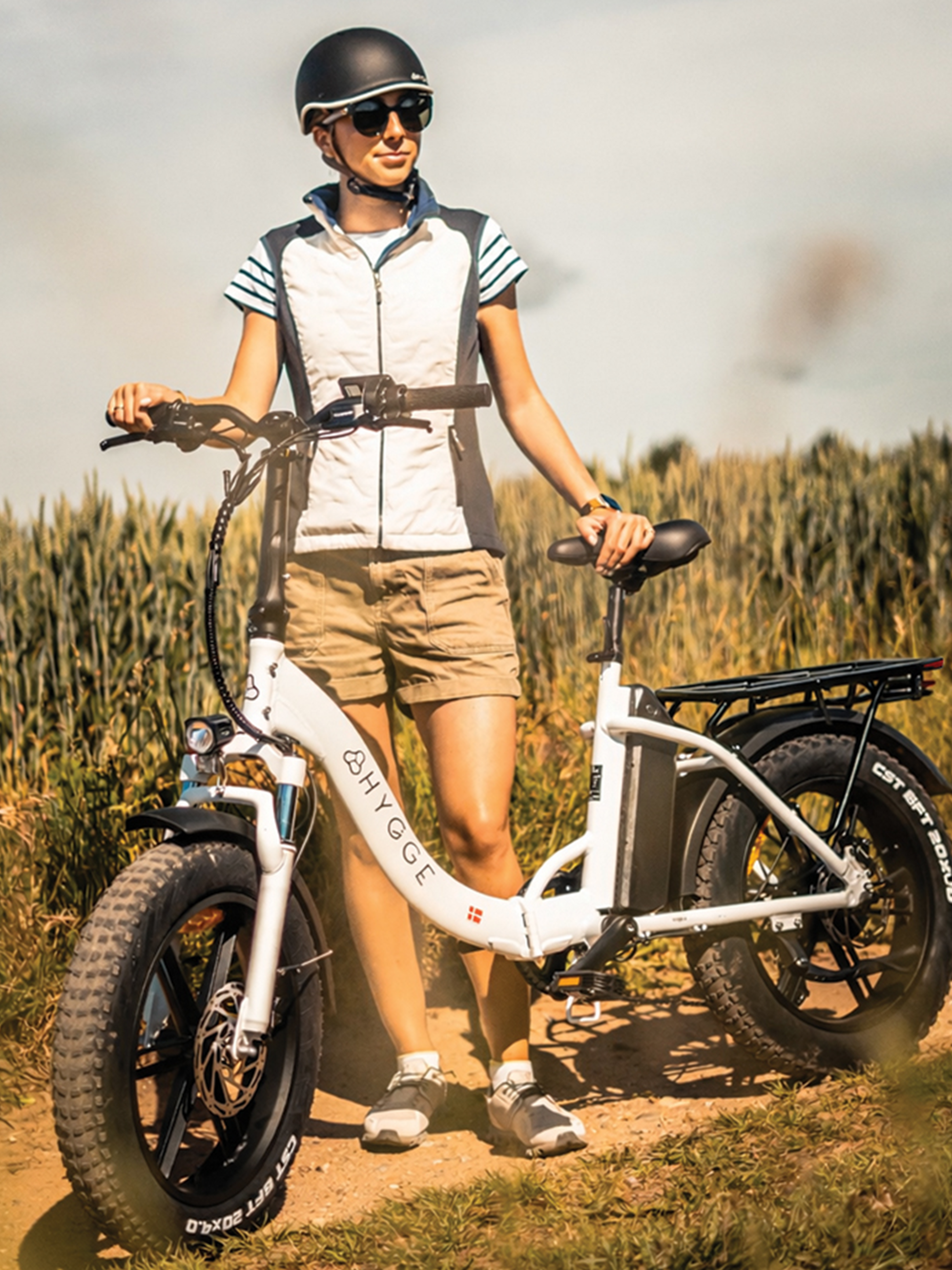 HYGGE BIKES, Vester Step 2026 - Folding Fat Tyre E-bike 48v 14ah - Heron White