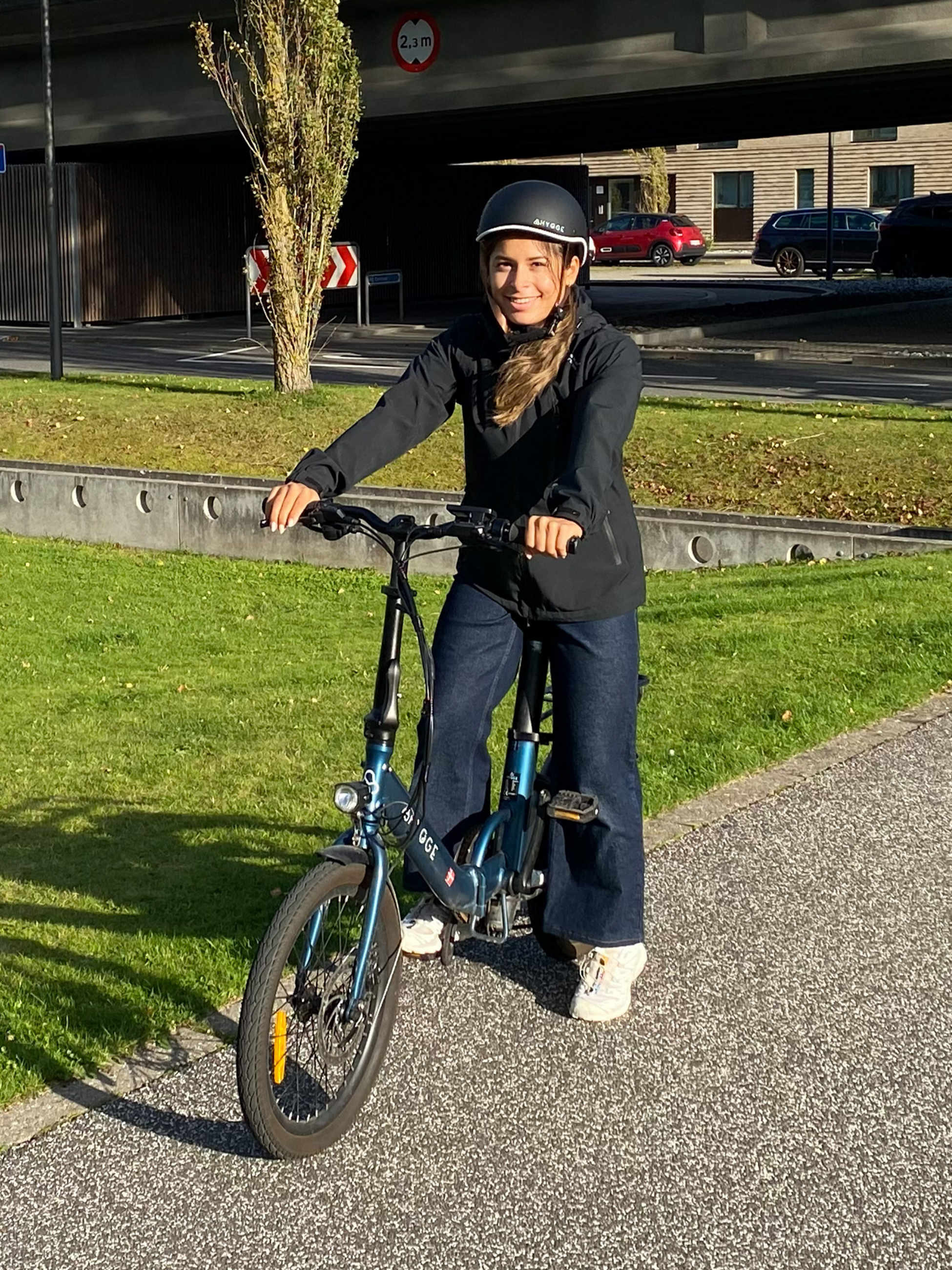 HYGGE BIKES, Virum Step 2026 - Folding Ultra-light E-bike 36v 10ah - Sapphire Blue