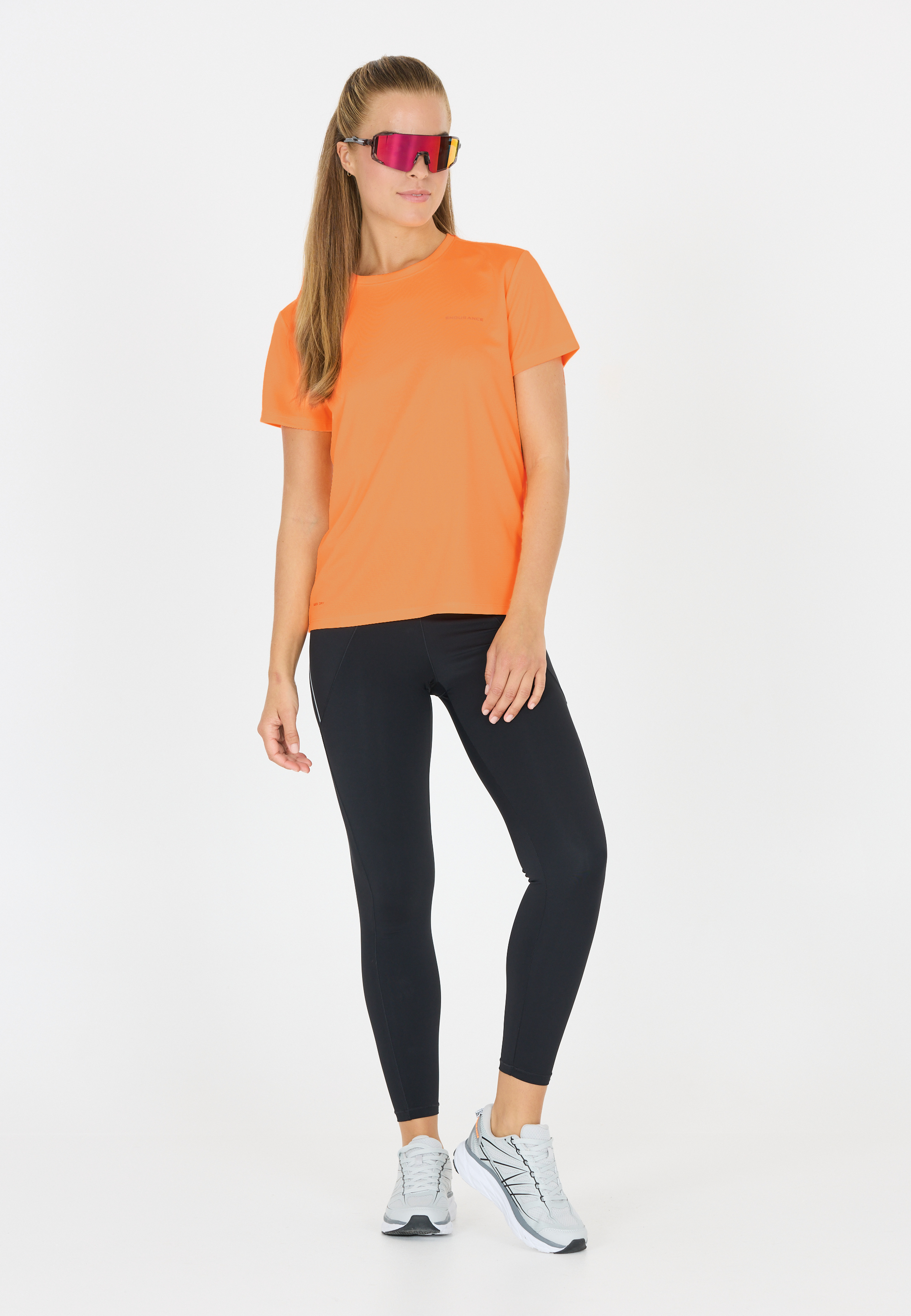 ENDURANCE, Vista T-shirt