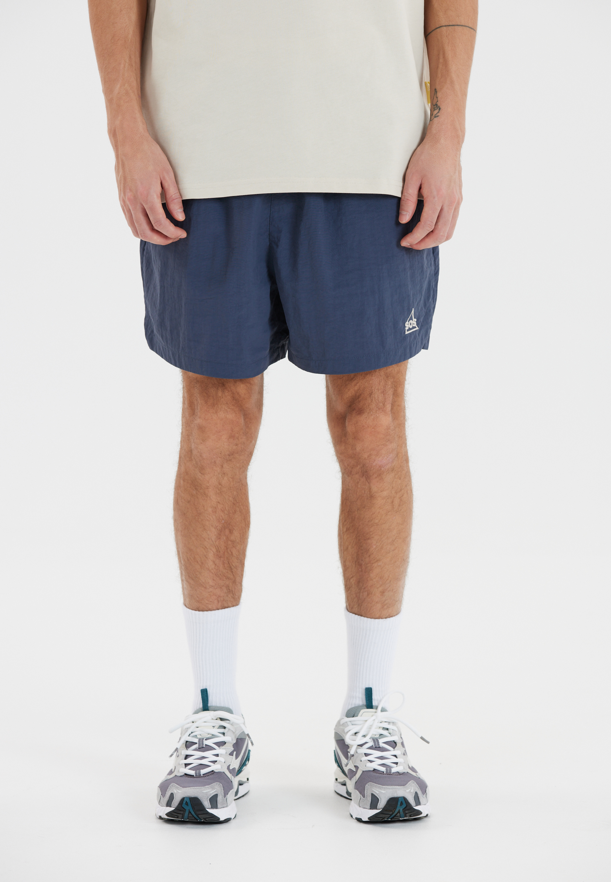 SOS, Whitsunday Shorts