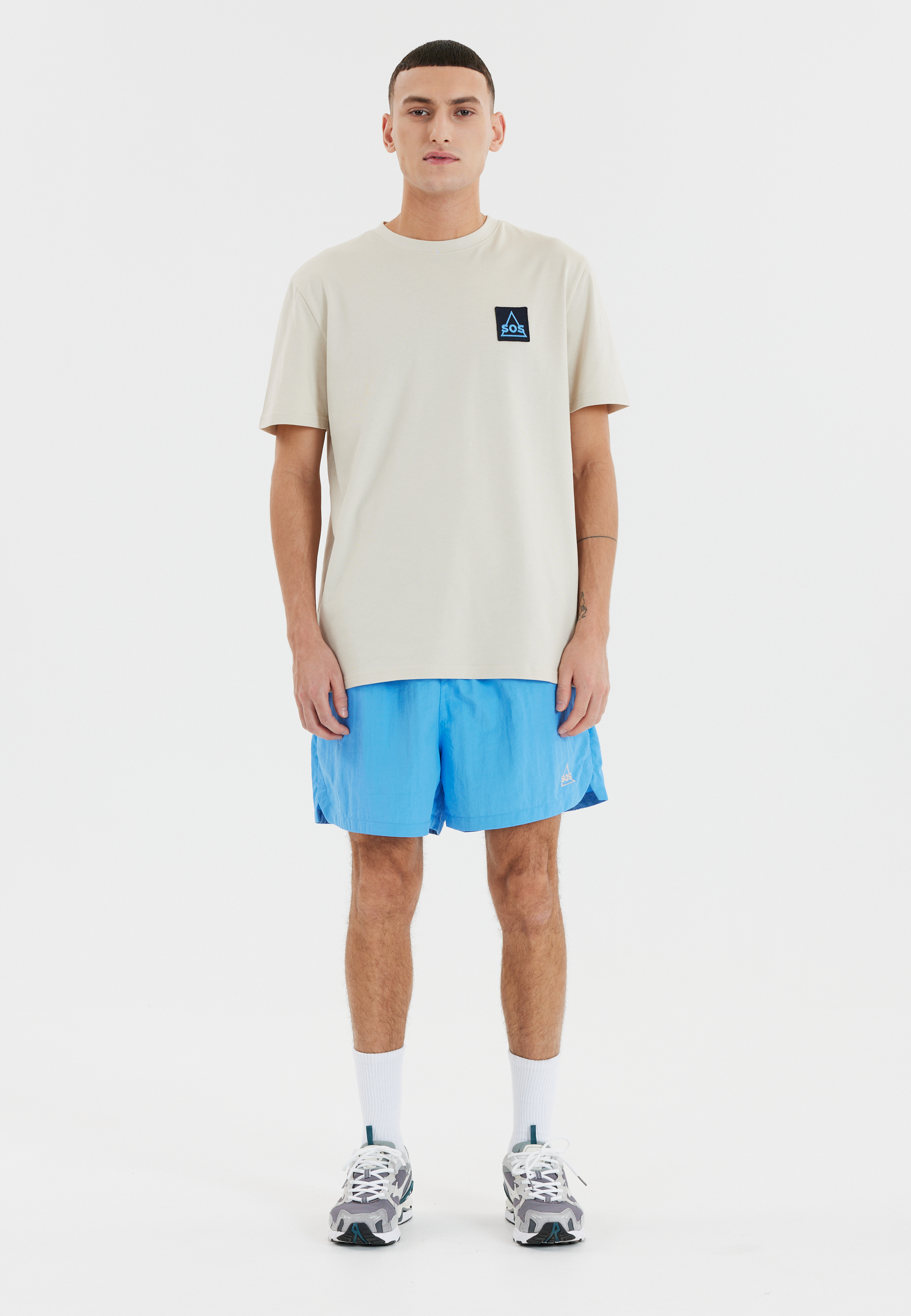SOS, Whitsunday Shorts