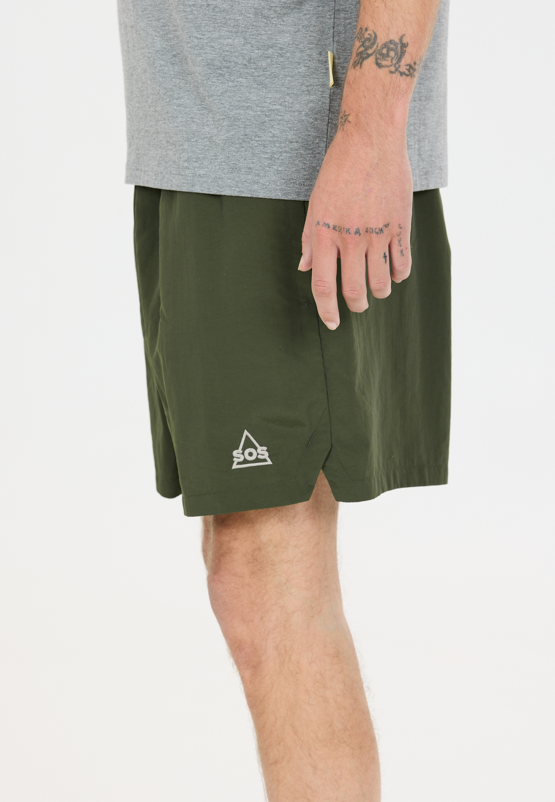 SOS, Whitsunday Shorts