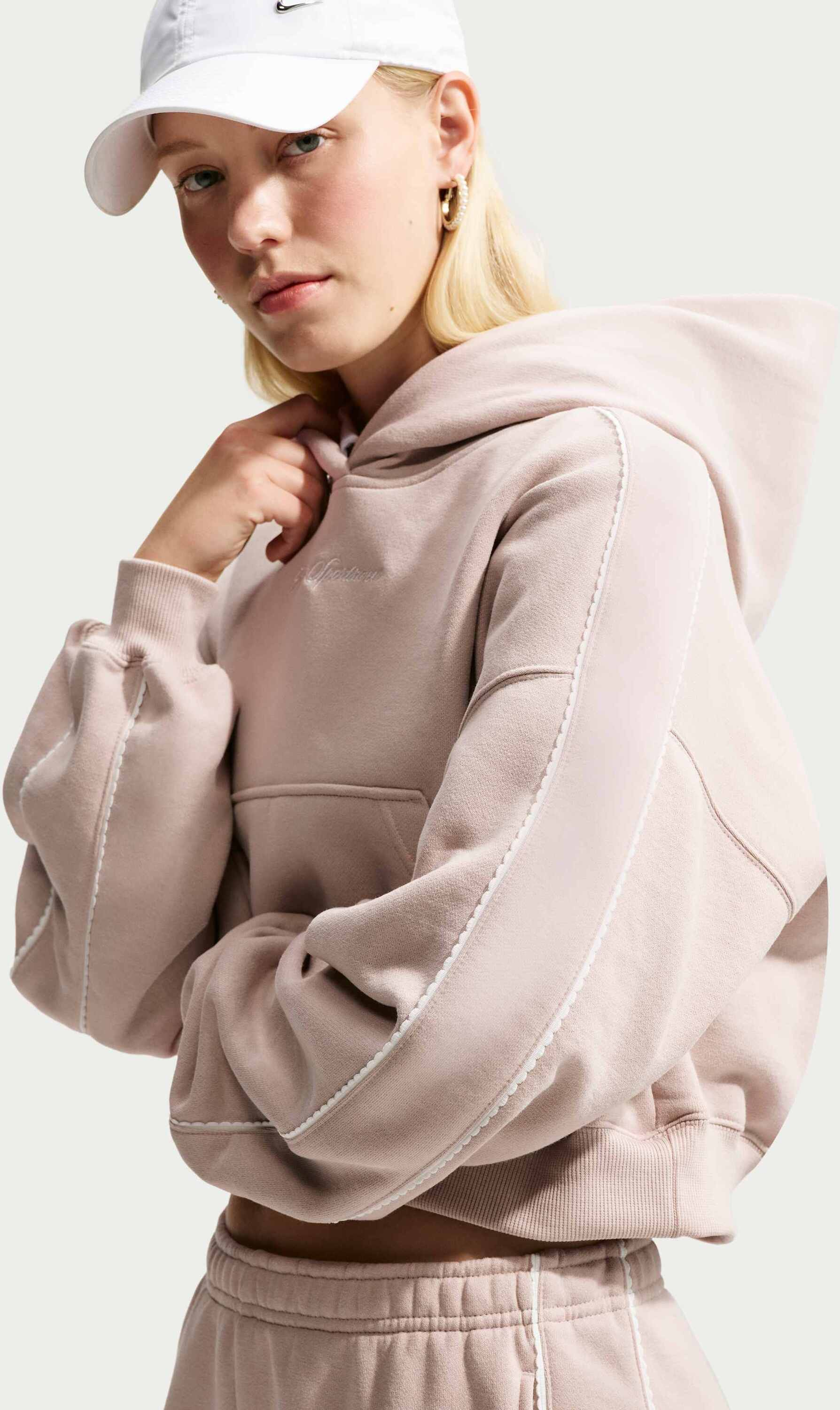 NIKE, Women's Cropped Pullover Hoodie Studio Fleece Medium Weight 'graphic Pack'