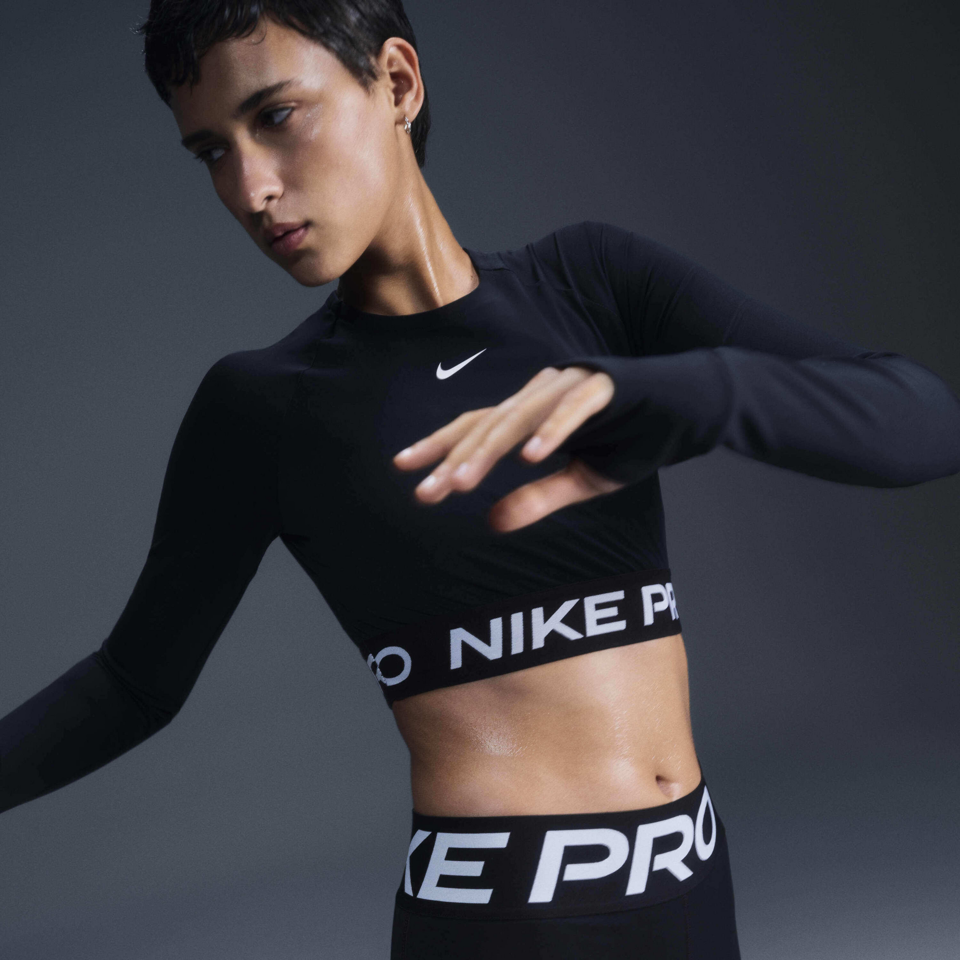 NIKE, Women's Dri-fit Cropped Long-sleeve Top Pro