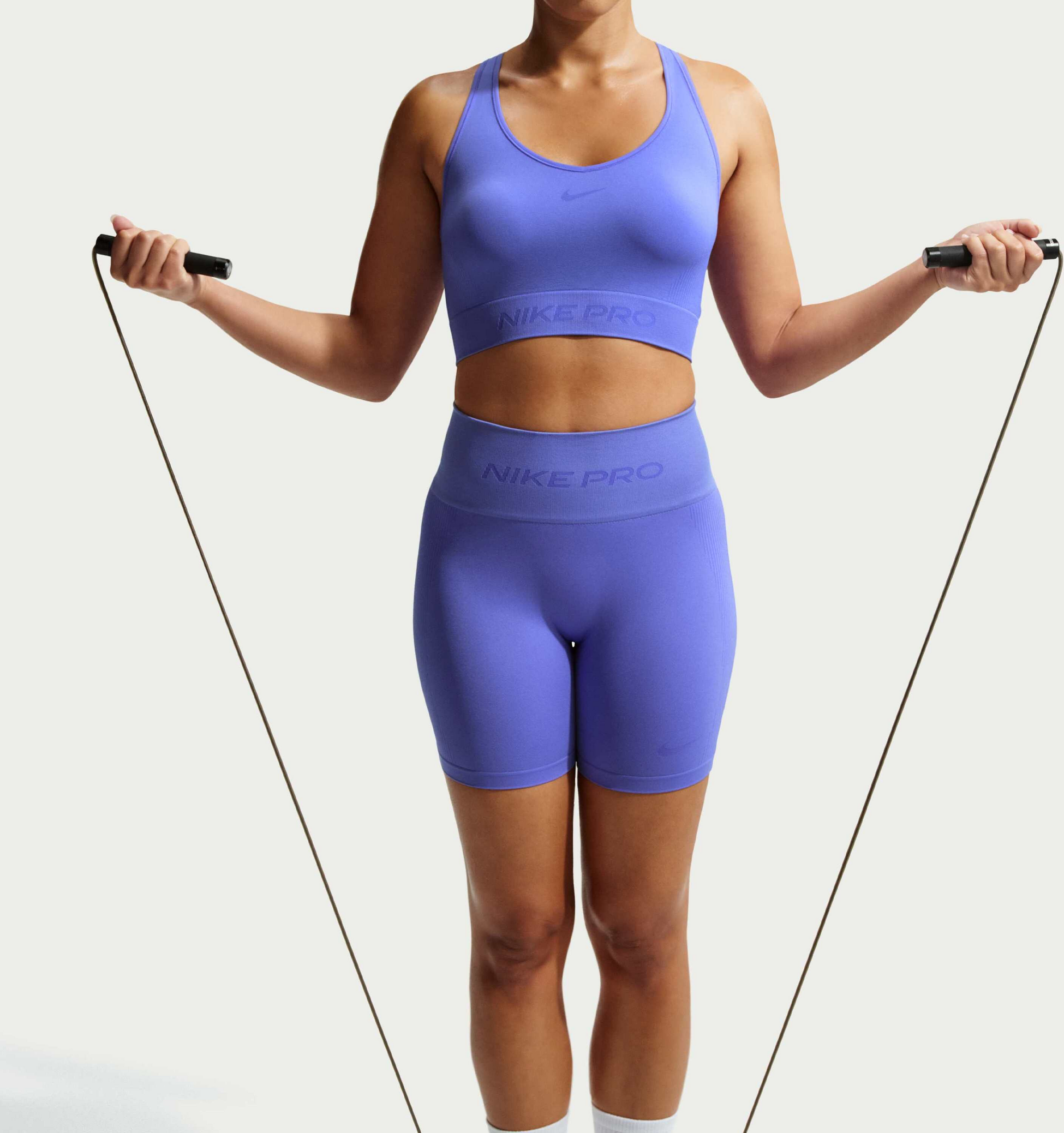NIKE, Women's Dri-fit Cropped Tank Top Pro Seamless