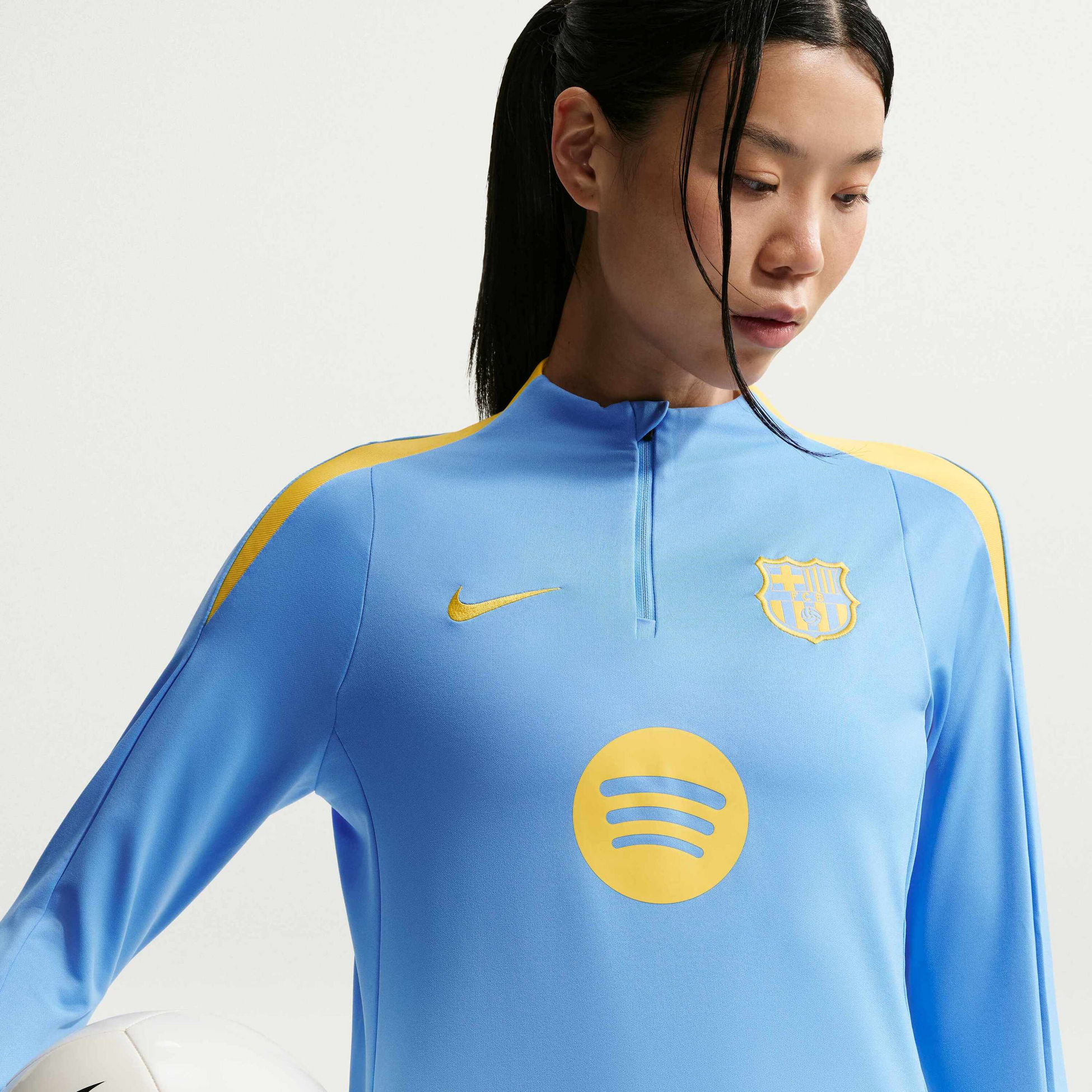 NIKE, Women's Dri-fit Football Knit Drill Top F.c. Barcelona Strike Fourth