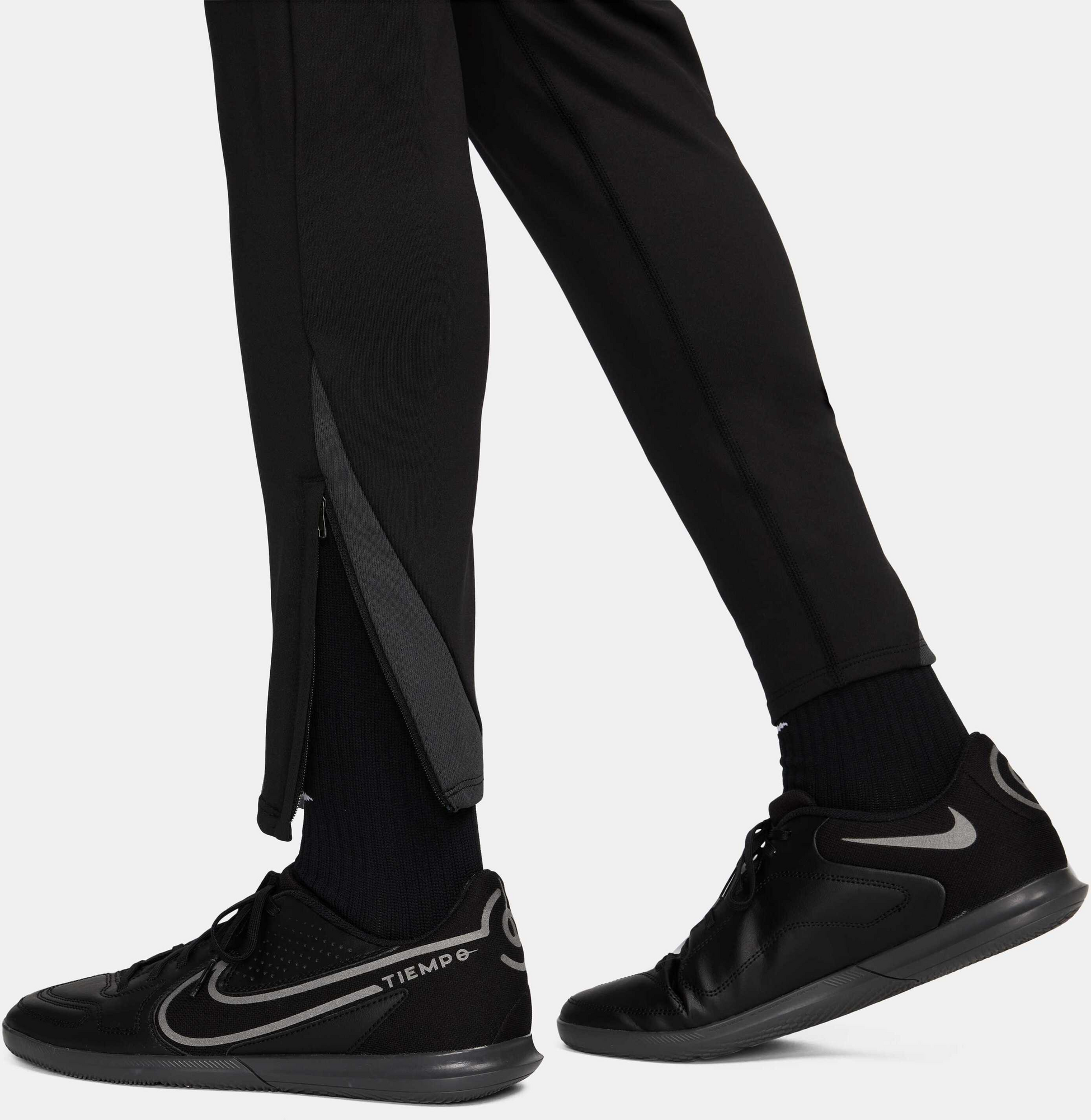 NIKE, Women's Dri-fit Football Pants Strike