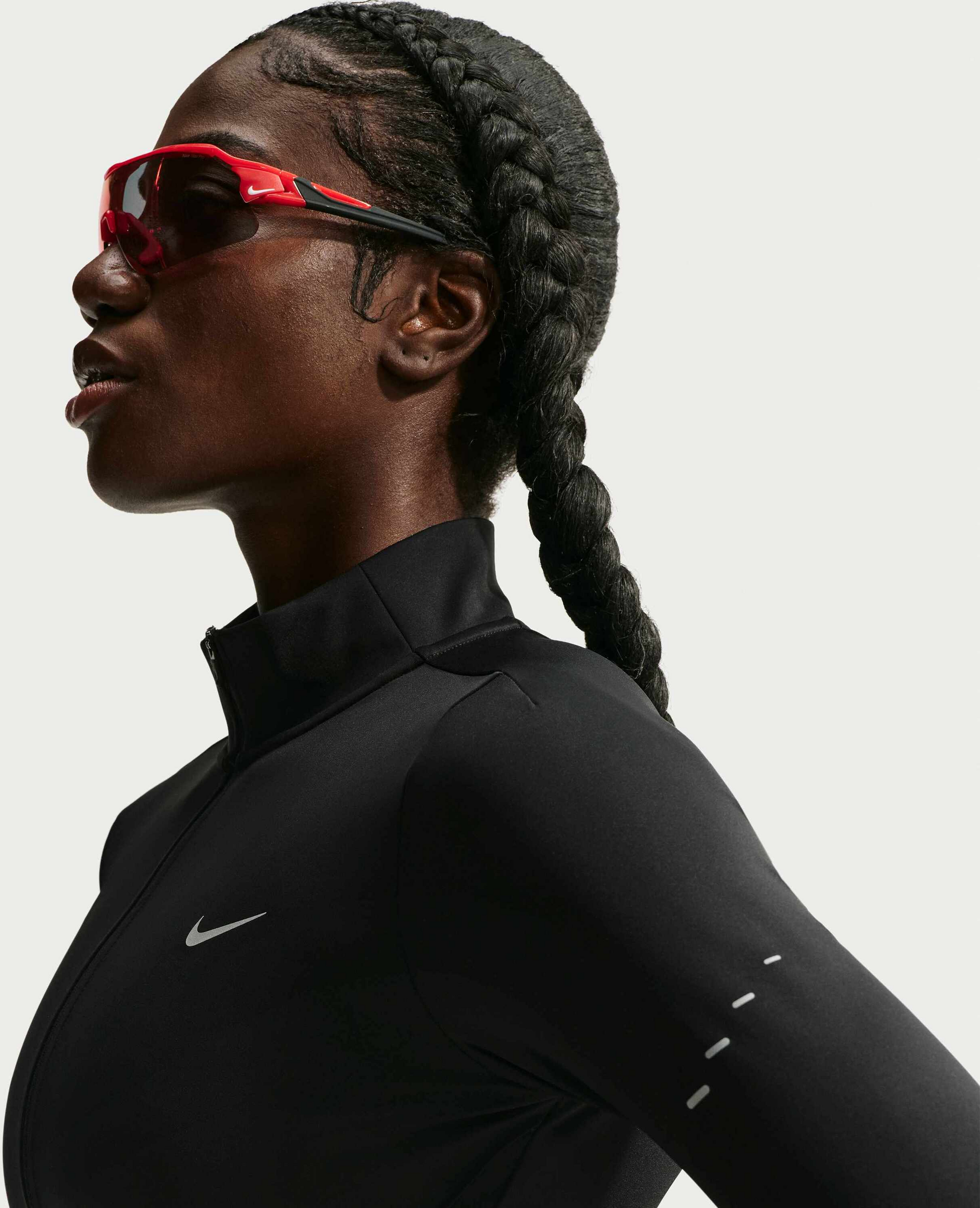 NIKE, Women's Dri-fit Full-zip Running Jacket Swift