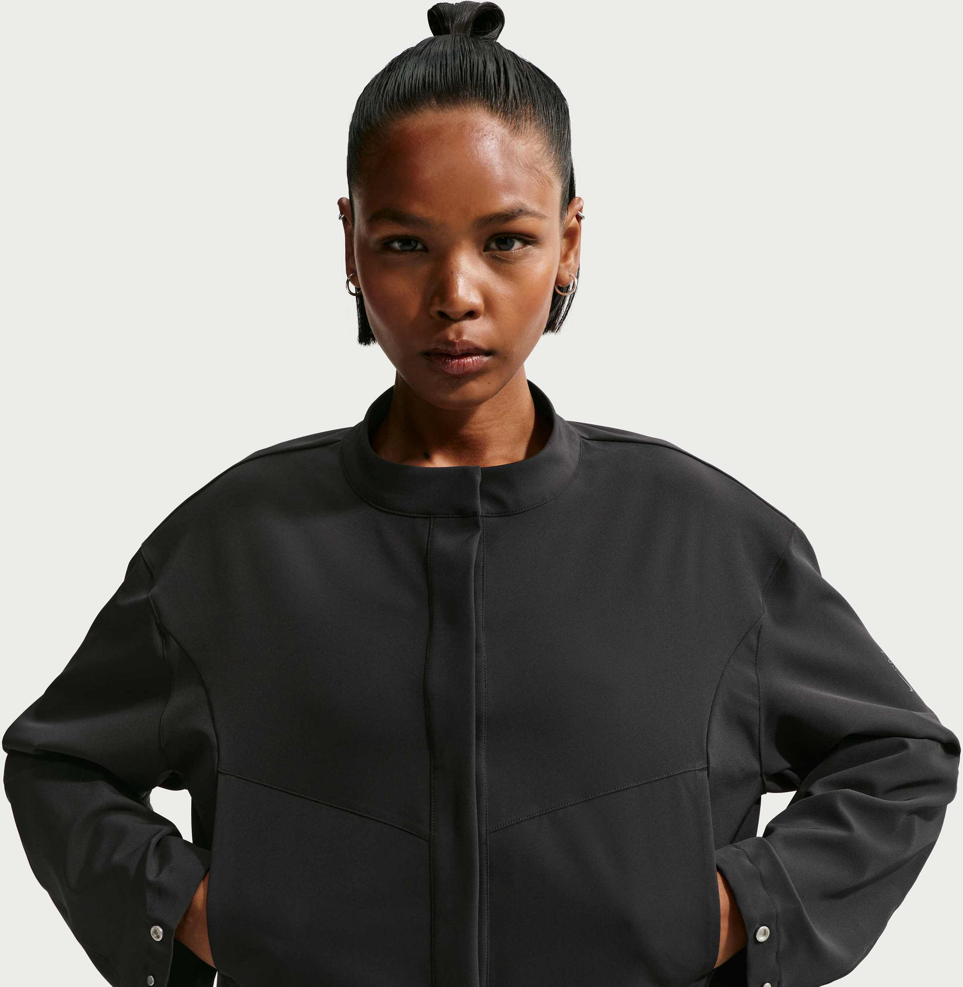 NIKE, Women's Dri-fit Loose-fit Cropped Jacket 24.7 Perfectstretch