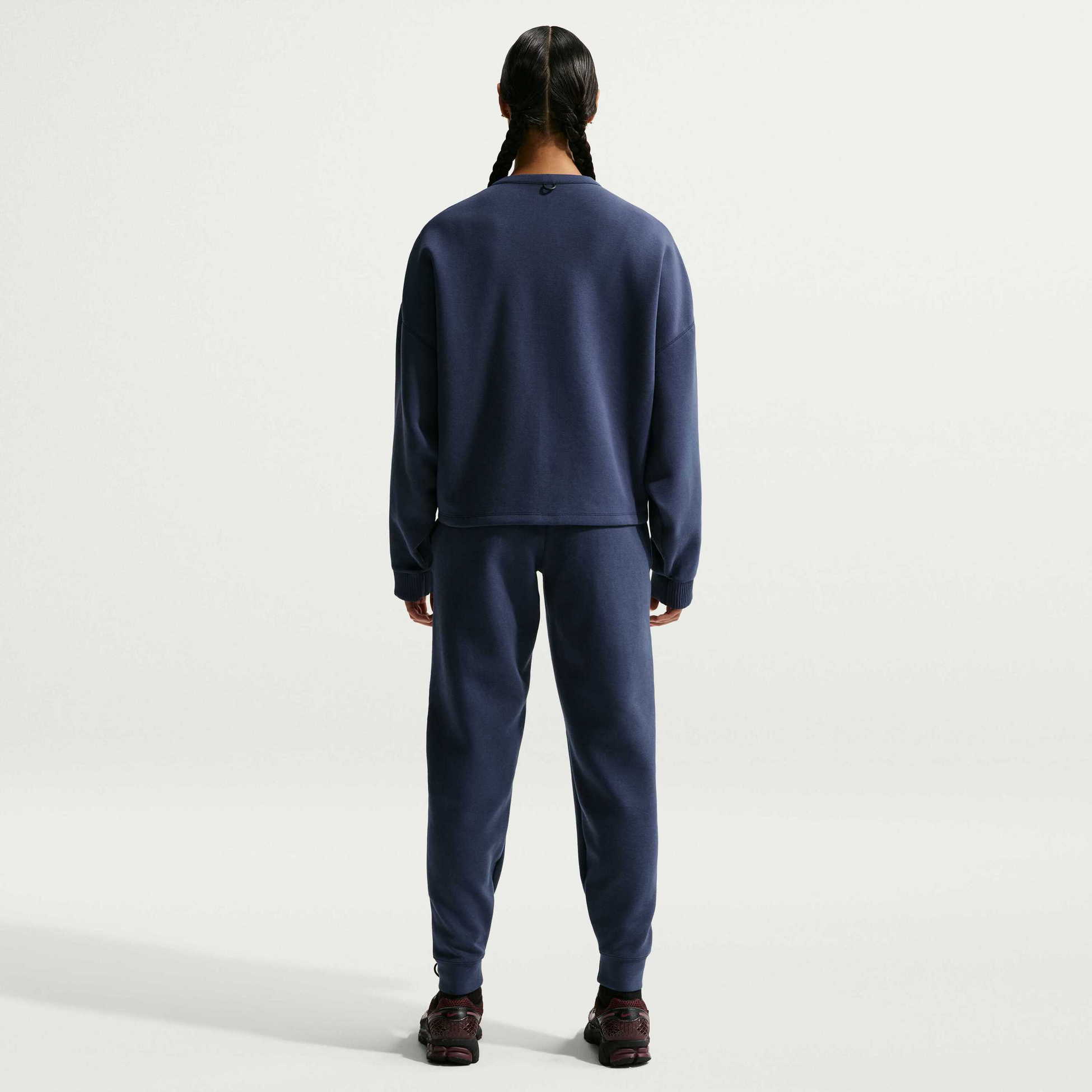 NIKE, Women's Dri-fit Mid-rise Joggers 24.7 Impossiblysoft